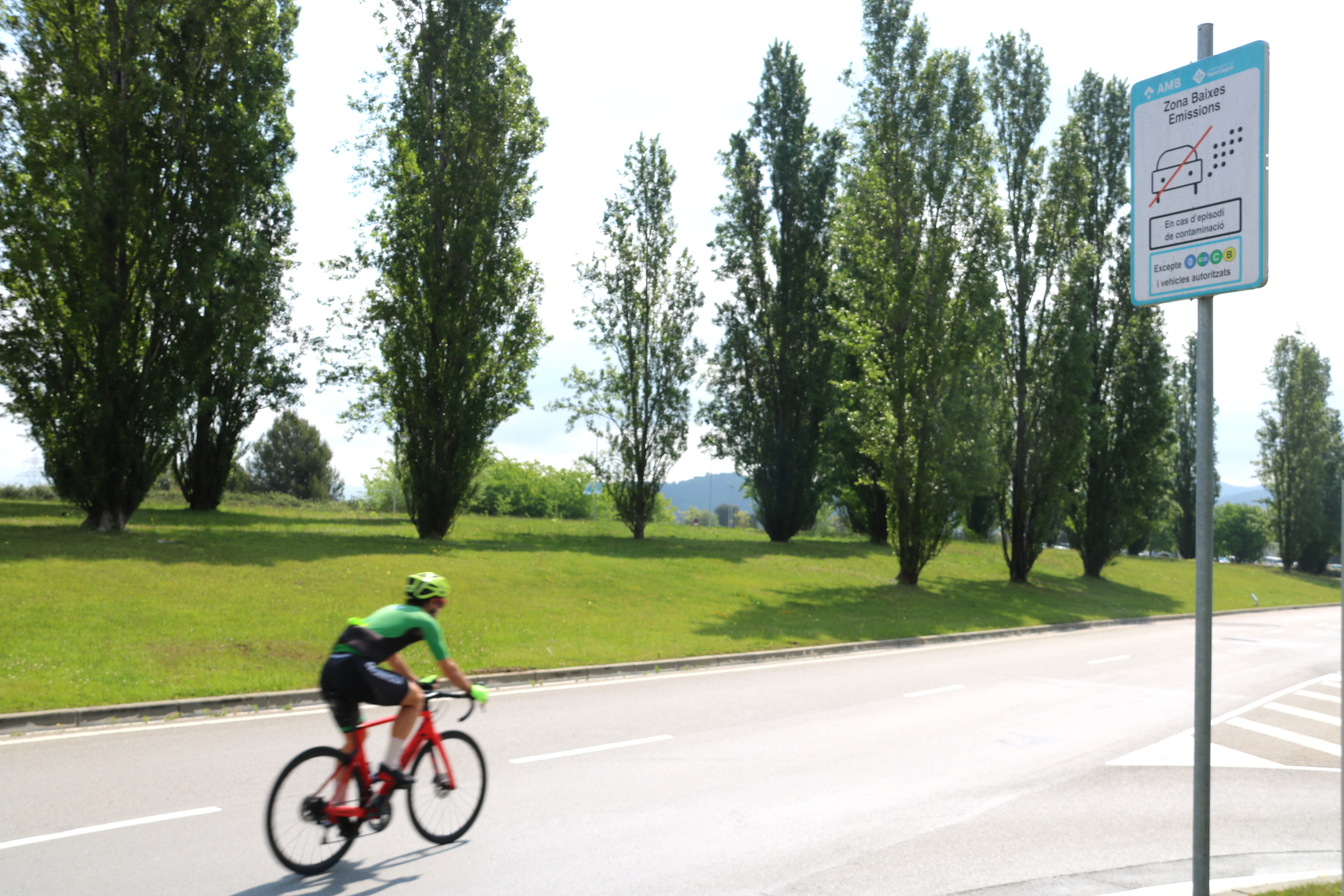 Protocol contra l'assetjament a ciclistes i usuaris de patinets elèctrics a Sant Cugat