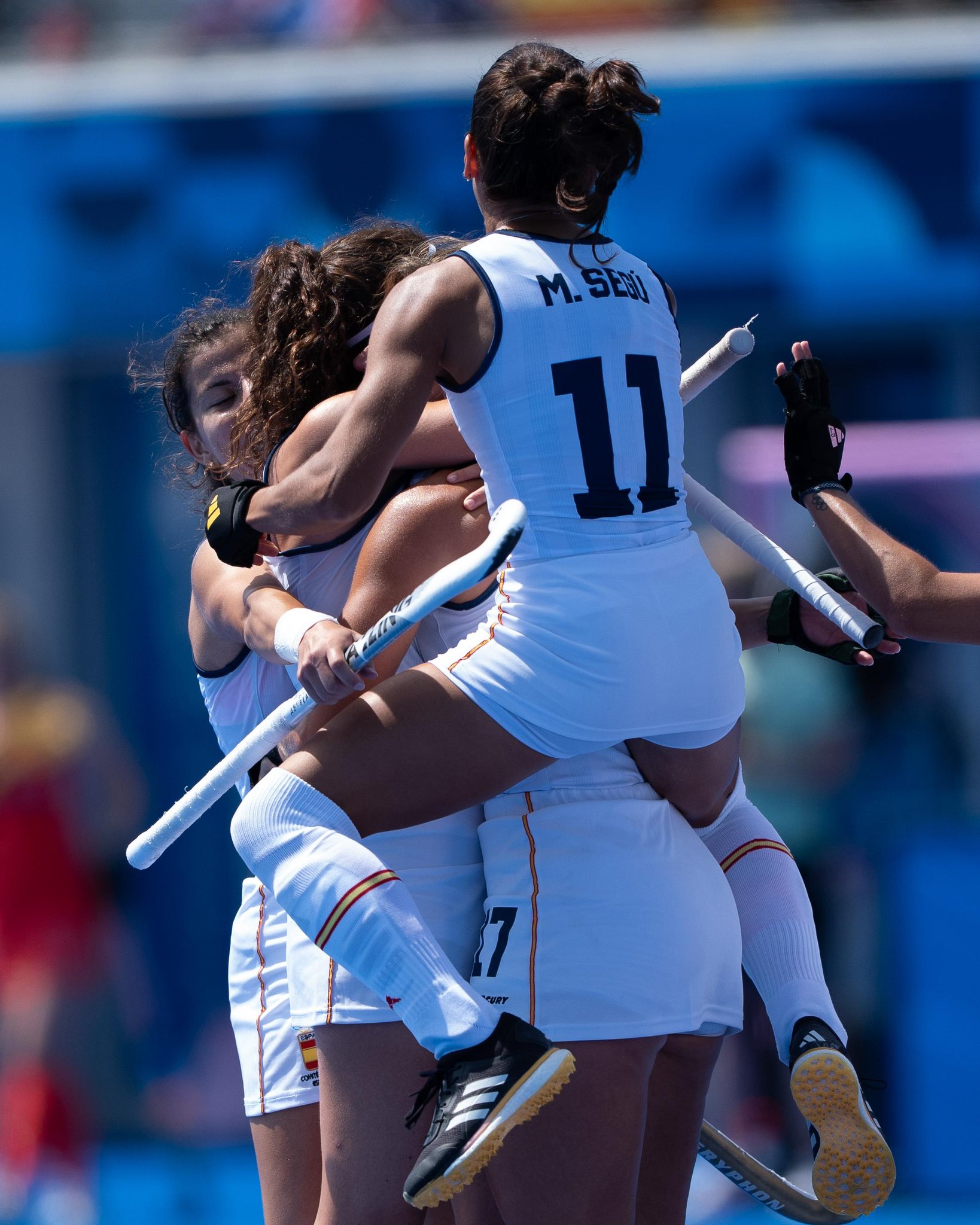 La selecció femenina de hockey arrenca amb una victòria