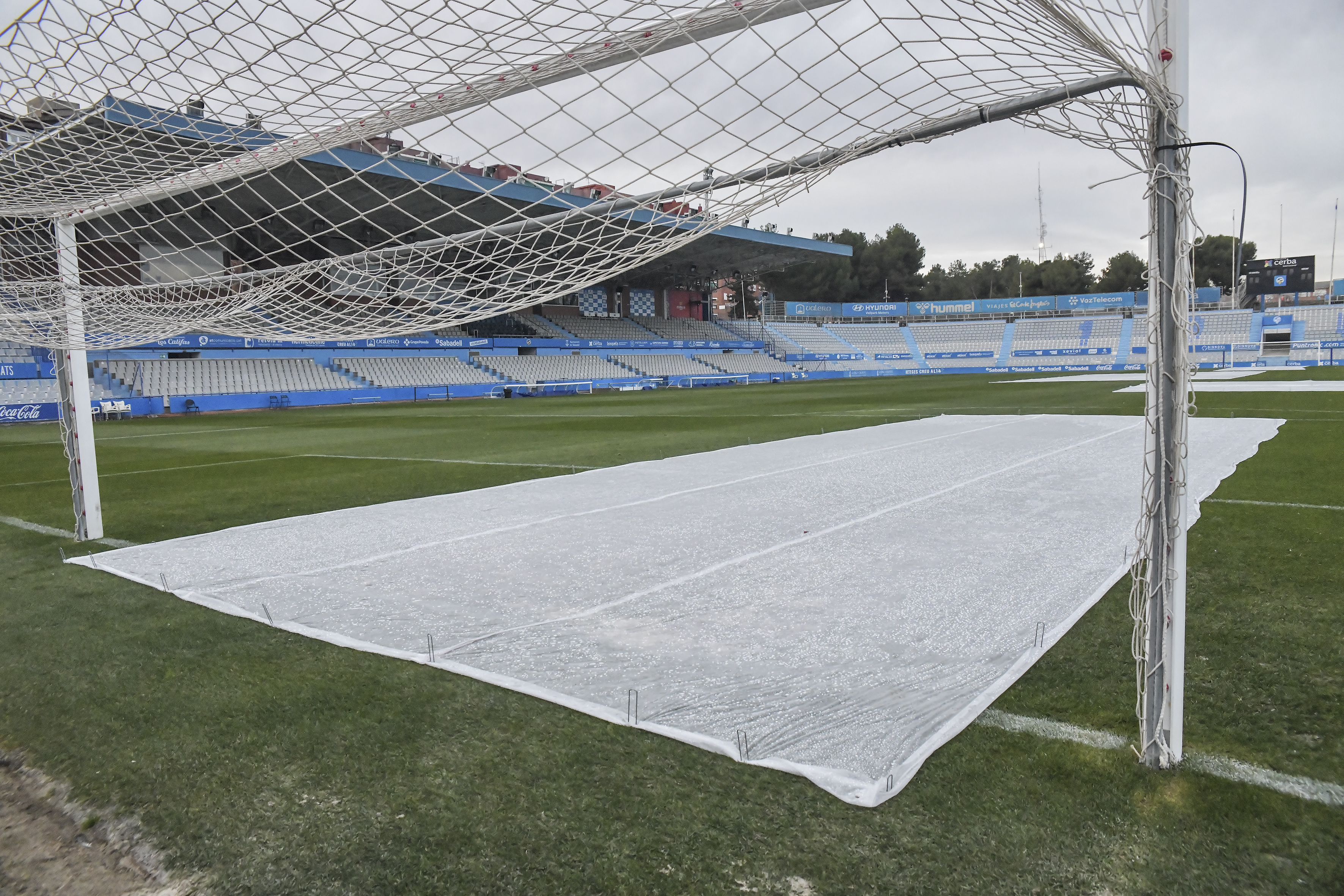 La gespa de la Nova Creu Alta: el maldecap de difícil solució per al CE Sabadell