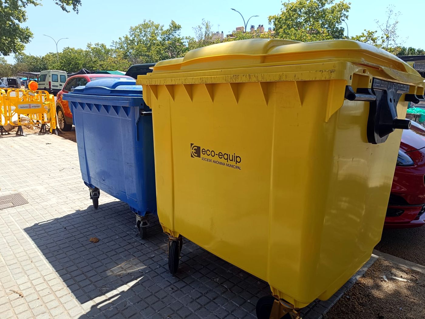 Nous contenidors al mercadal de Terrassa