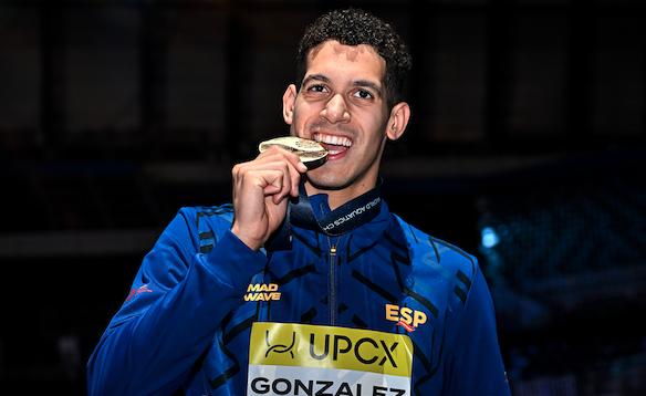 El CN Terrassa fitxa el campió del món Hugo González