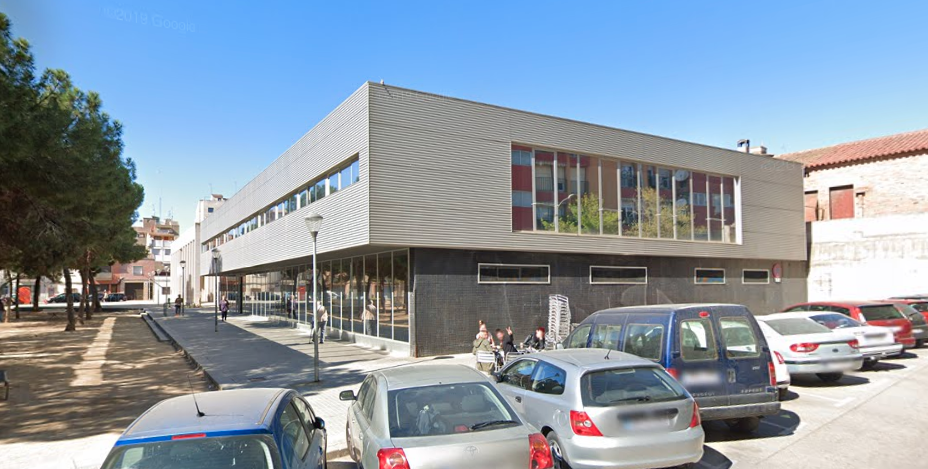 Roben medicaments i un portàtil al CAP de la Creu de Barberà