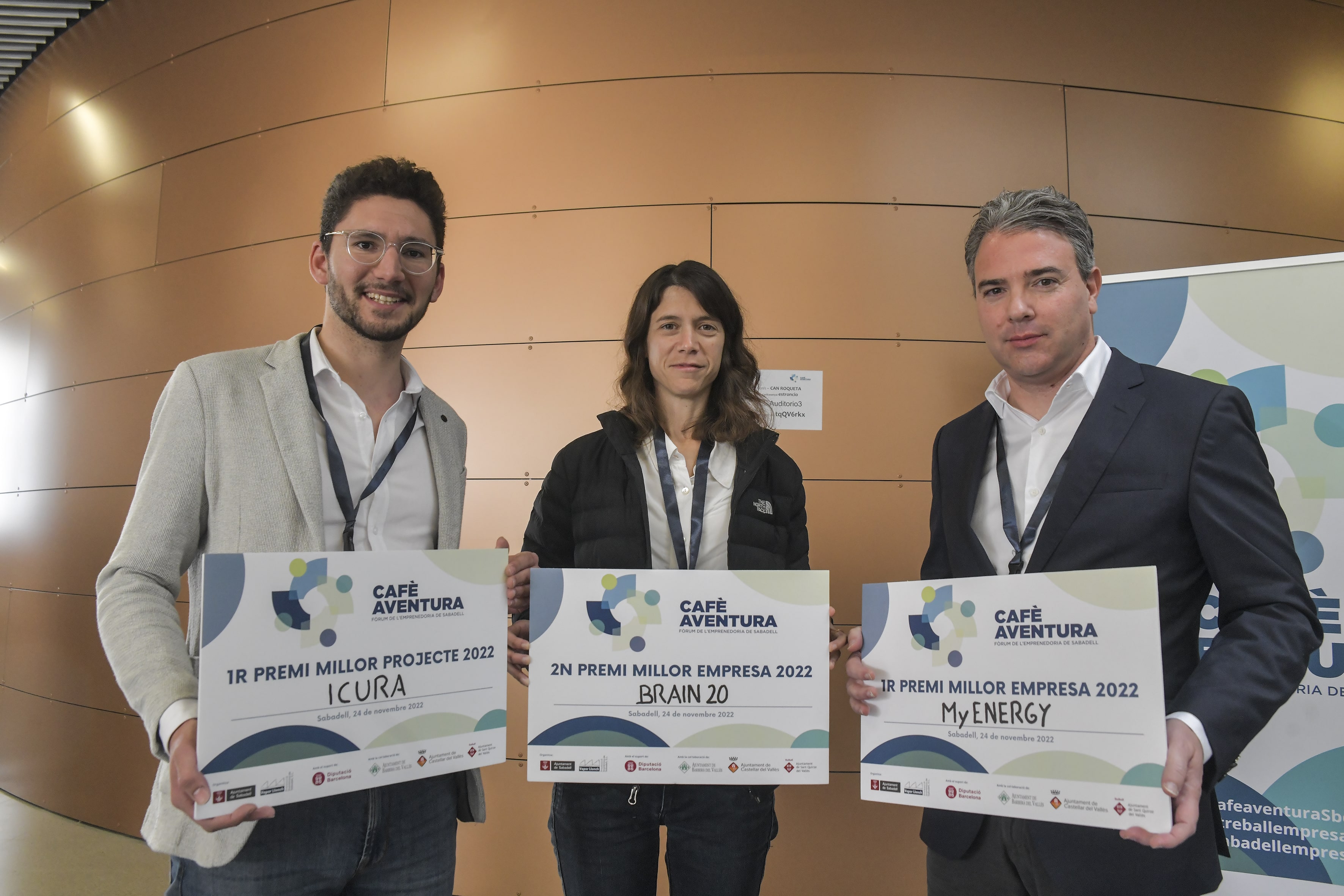 Endesa renova part de la xarxa elèctrica del barri de Can Puiggener - 