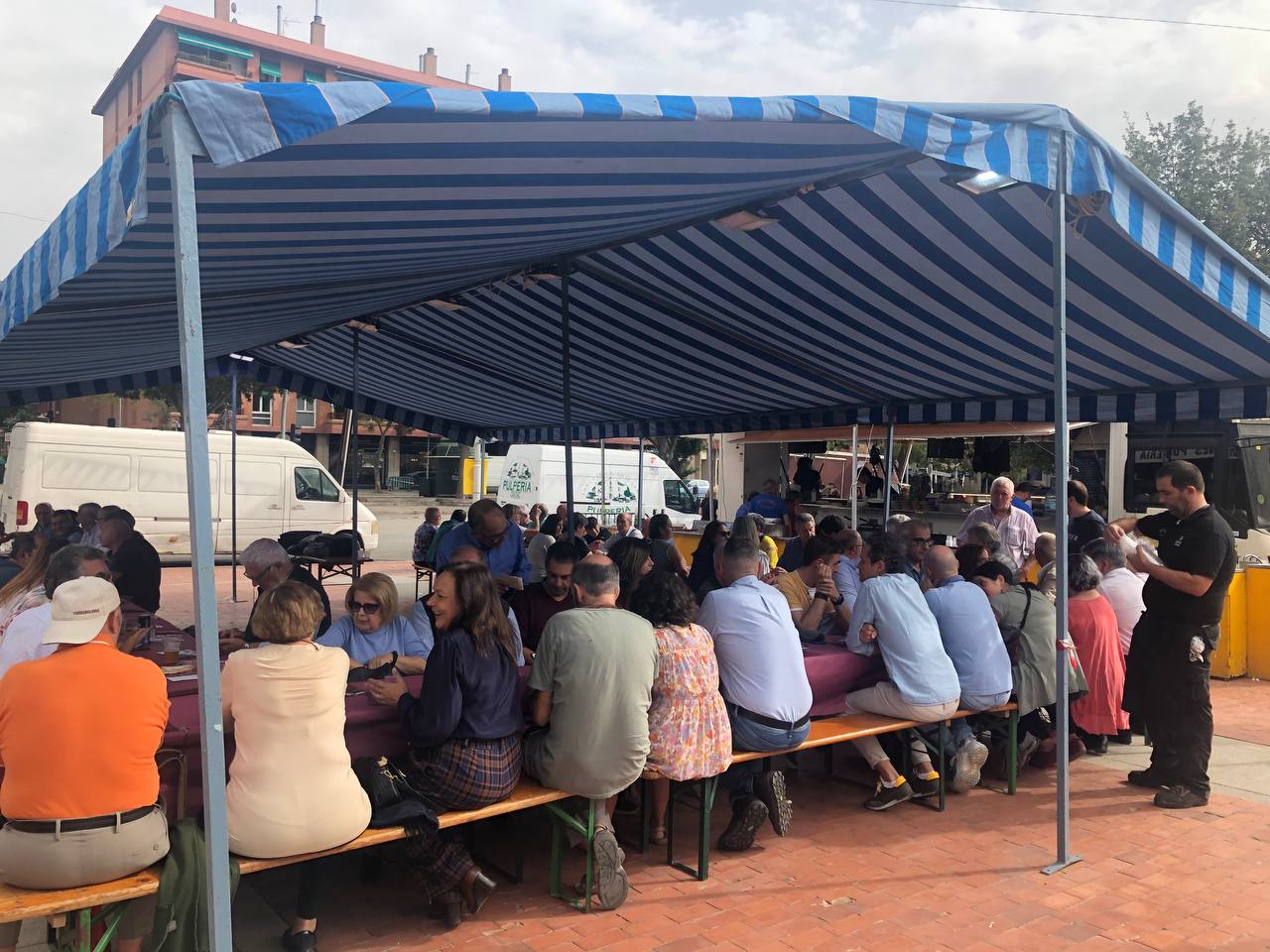 El dinar institucional de la festa del pop enforteix els vincles de Galícia amb Sabadell