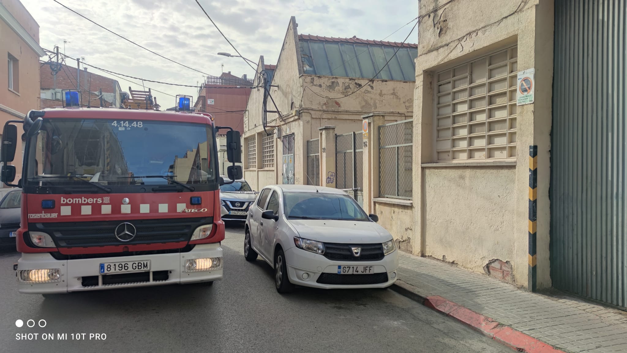 Uns 2.000 veïns s'han quedat dues hores sense llum a Campoamor després d'un fort espetec