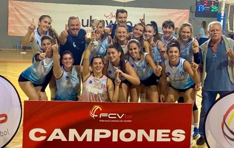 El femení del Club Natació Sabadell guanya la Lliga Catalana de vòlei
