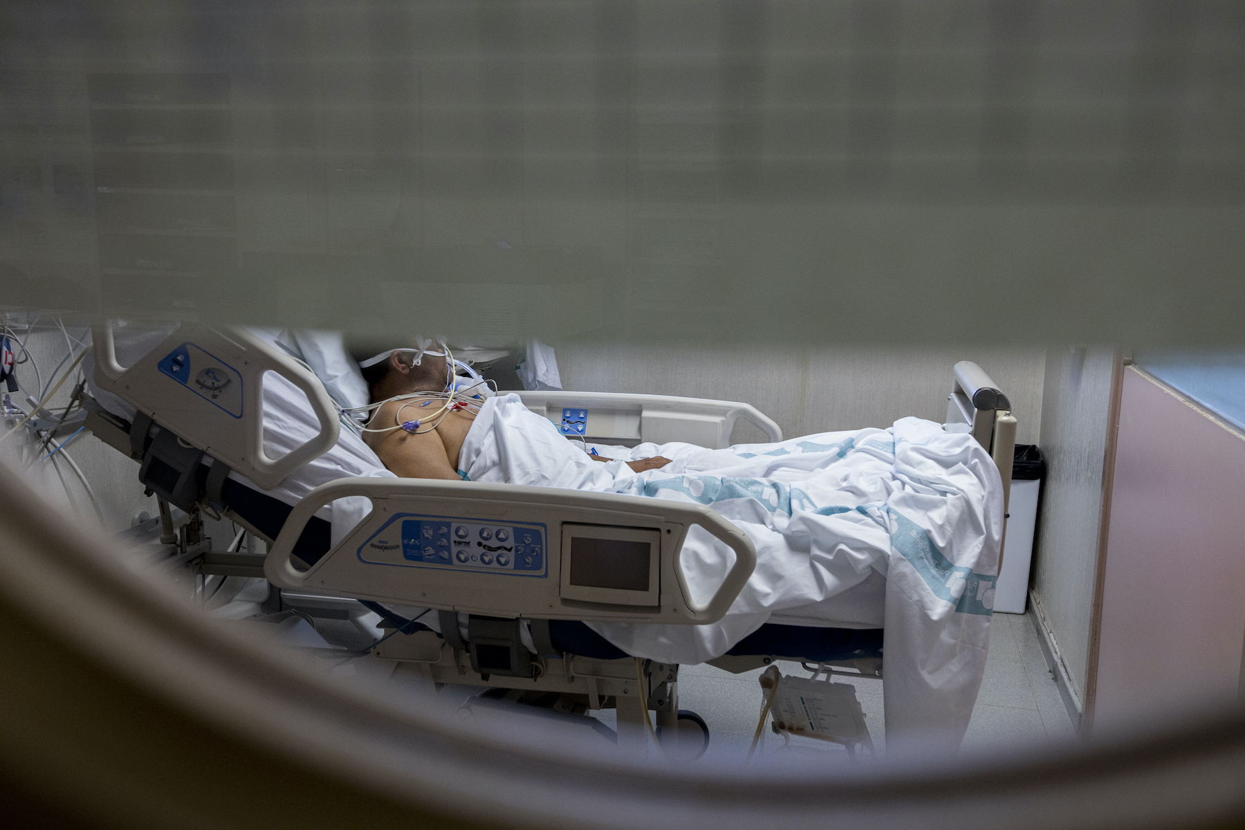 La vida guanya el pols a la Covid: les morts cauen un 12,8% a Sabadell