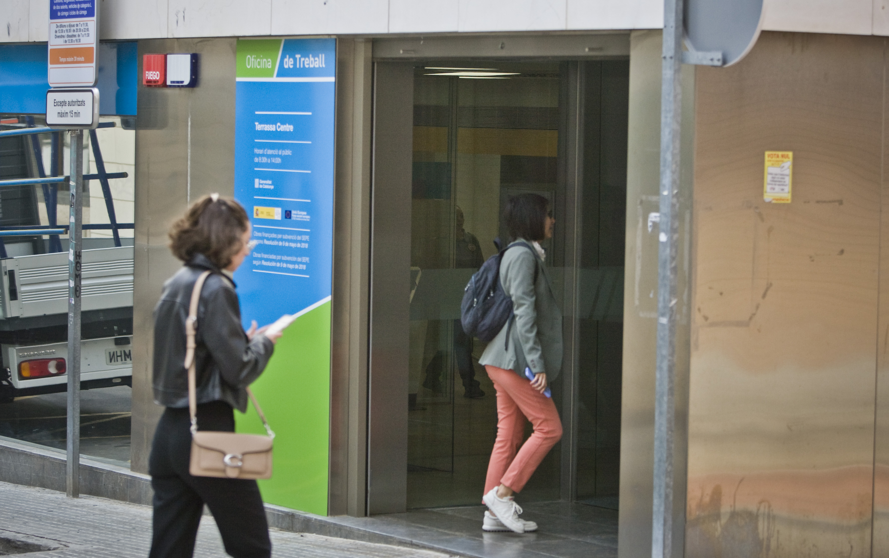 L’atur a Terrassa torna a situar-se per sota de les 12.000 persones