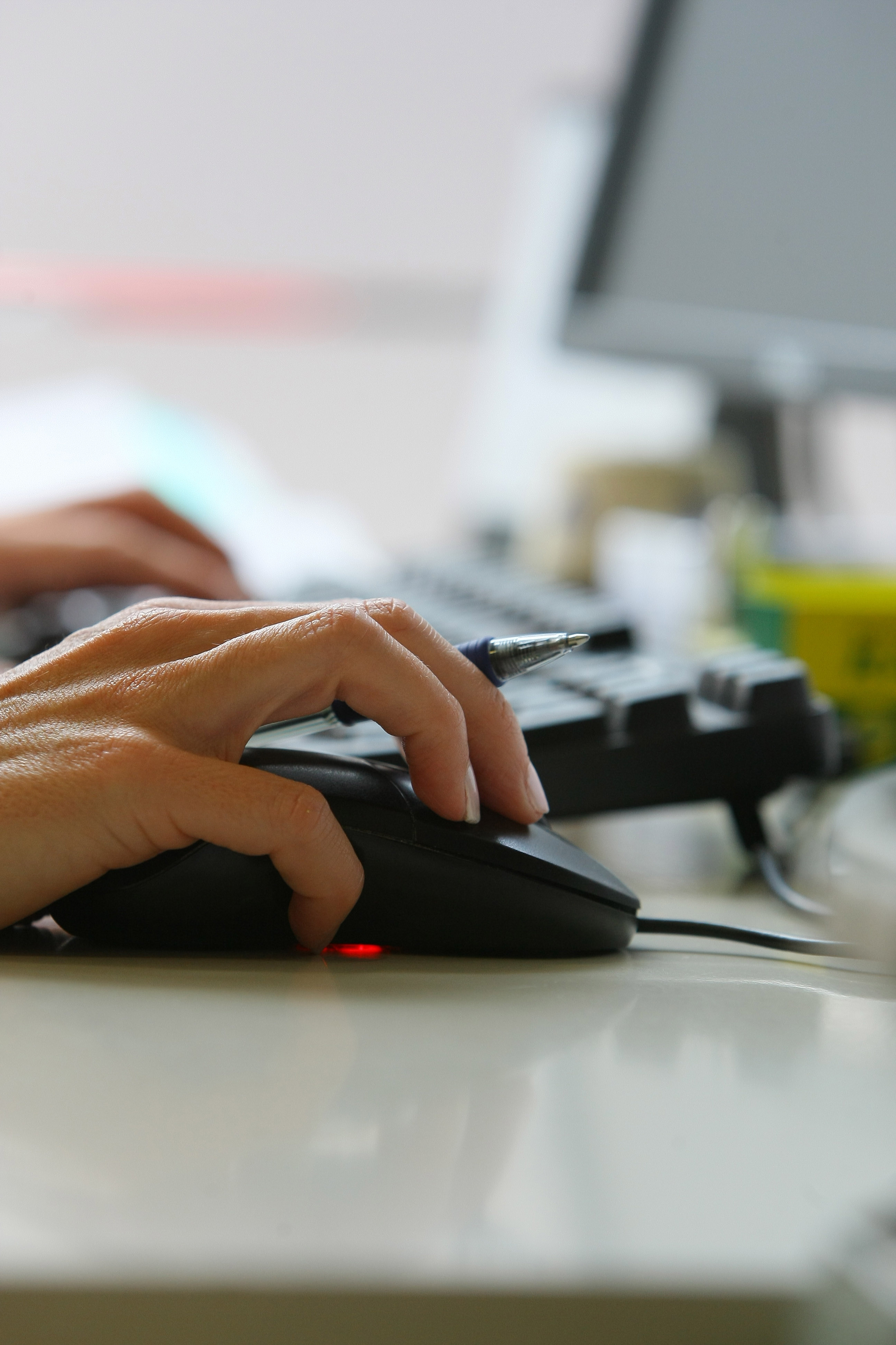 La Cecot endega un programa per reduir la bretxa digital de gènere