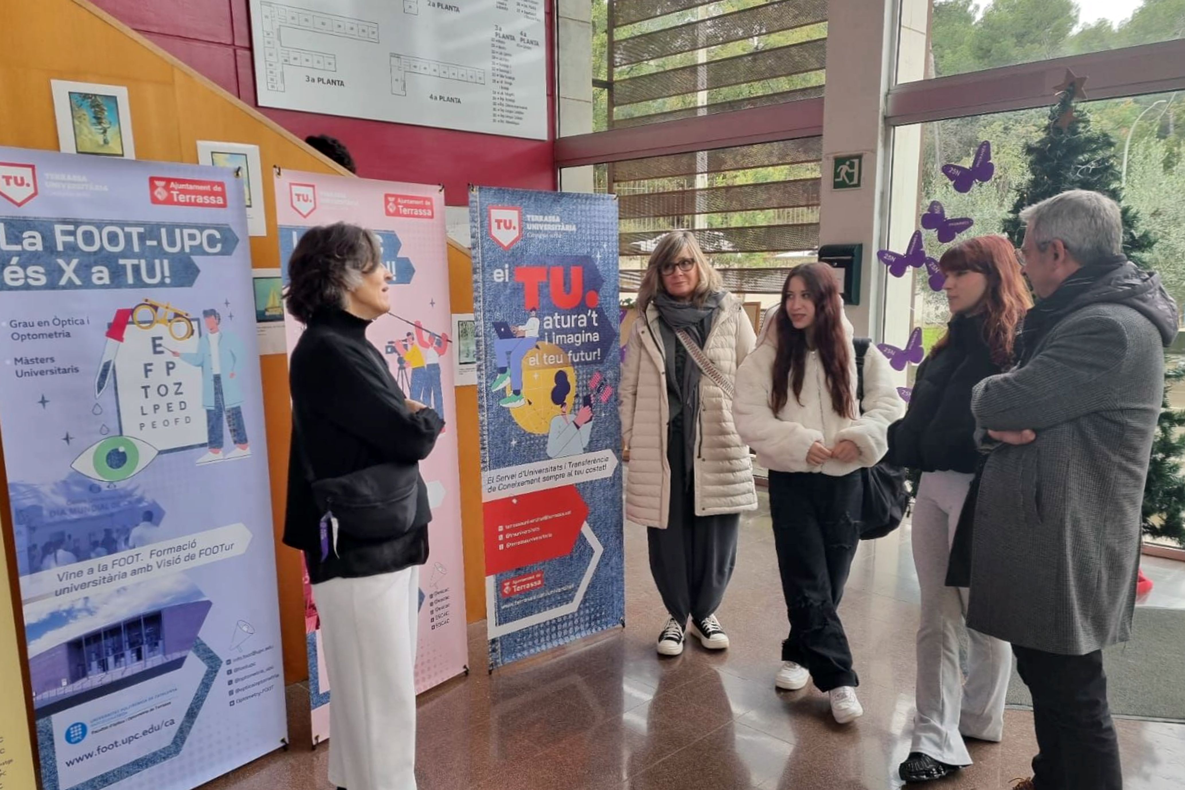 Exposició sobre l'oferta universitària a Terrassa