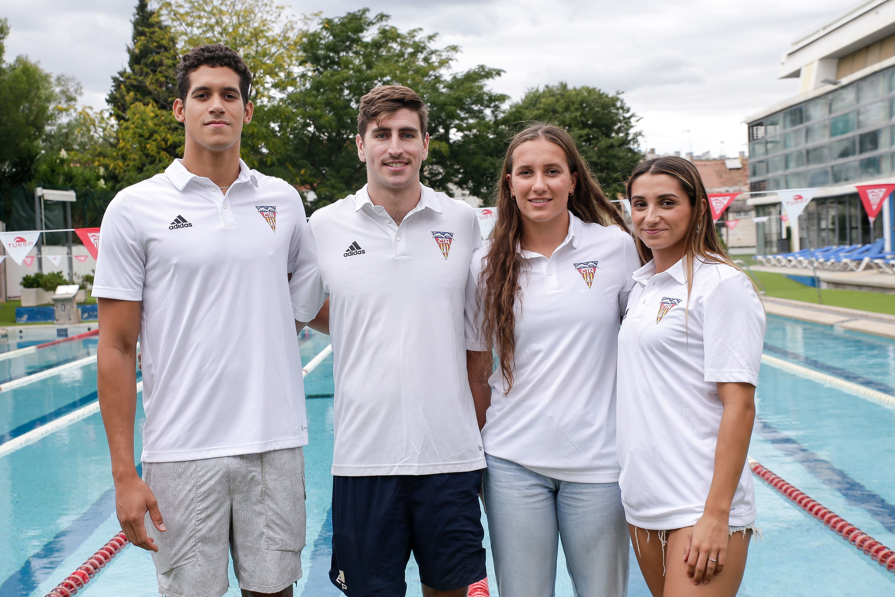 Els nois apunten al podi, les noies a pujar
