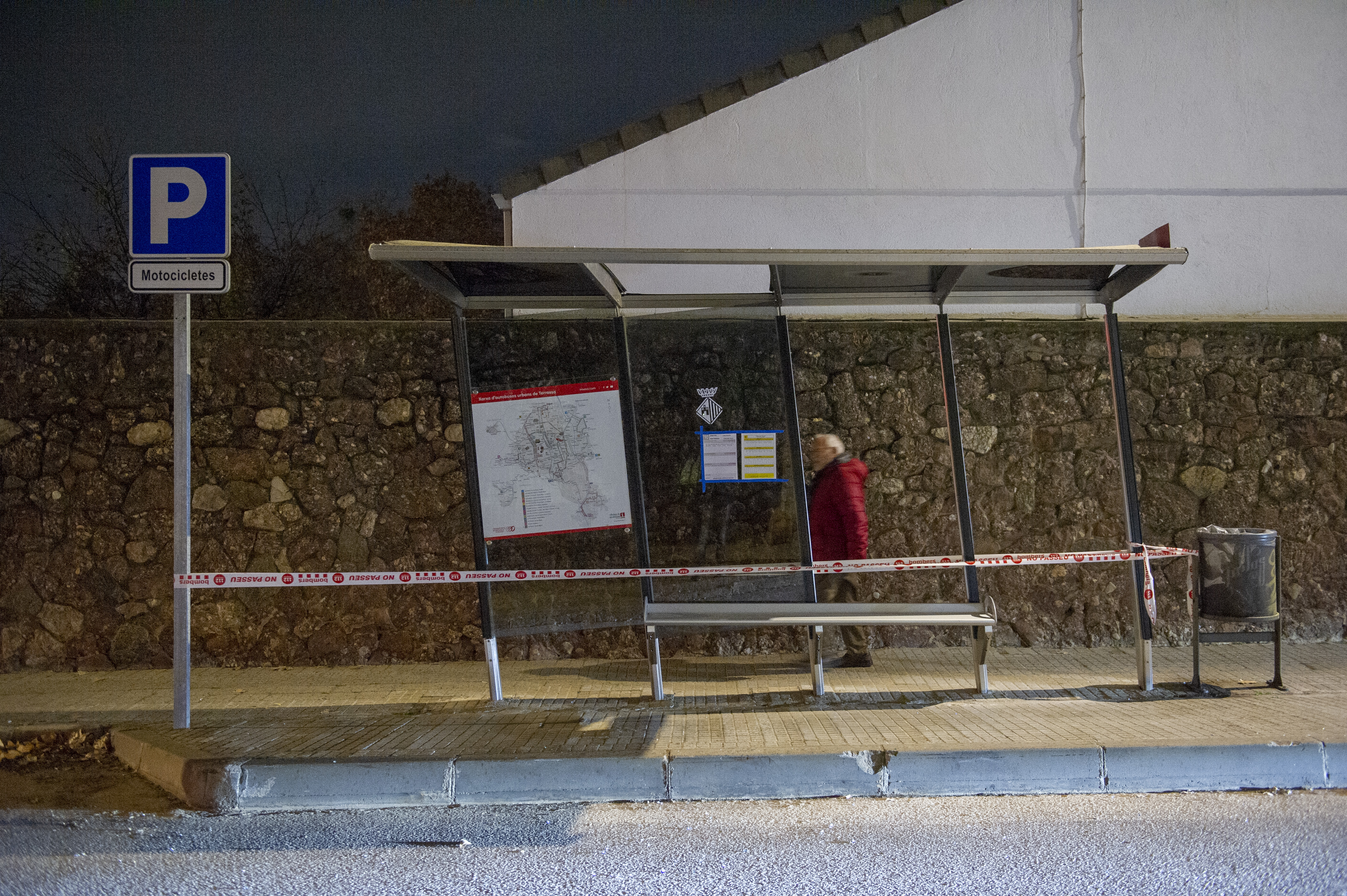 Estudien què fer amb la marquesina 