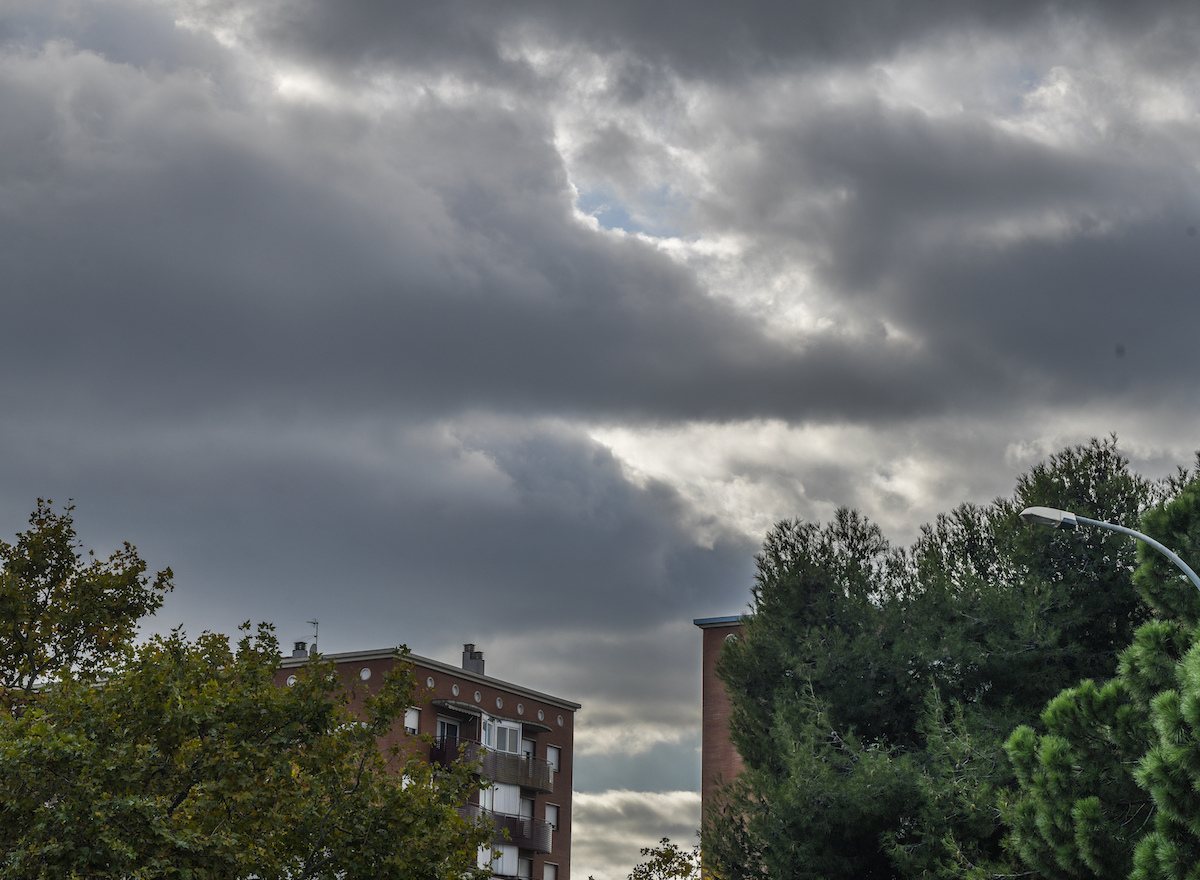Un març ennuvolat: la meitat de llum solar que habitualment a Sabadell