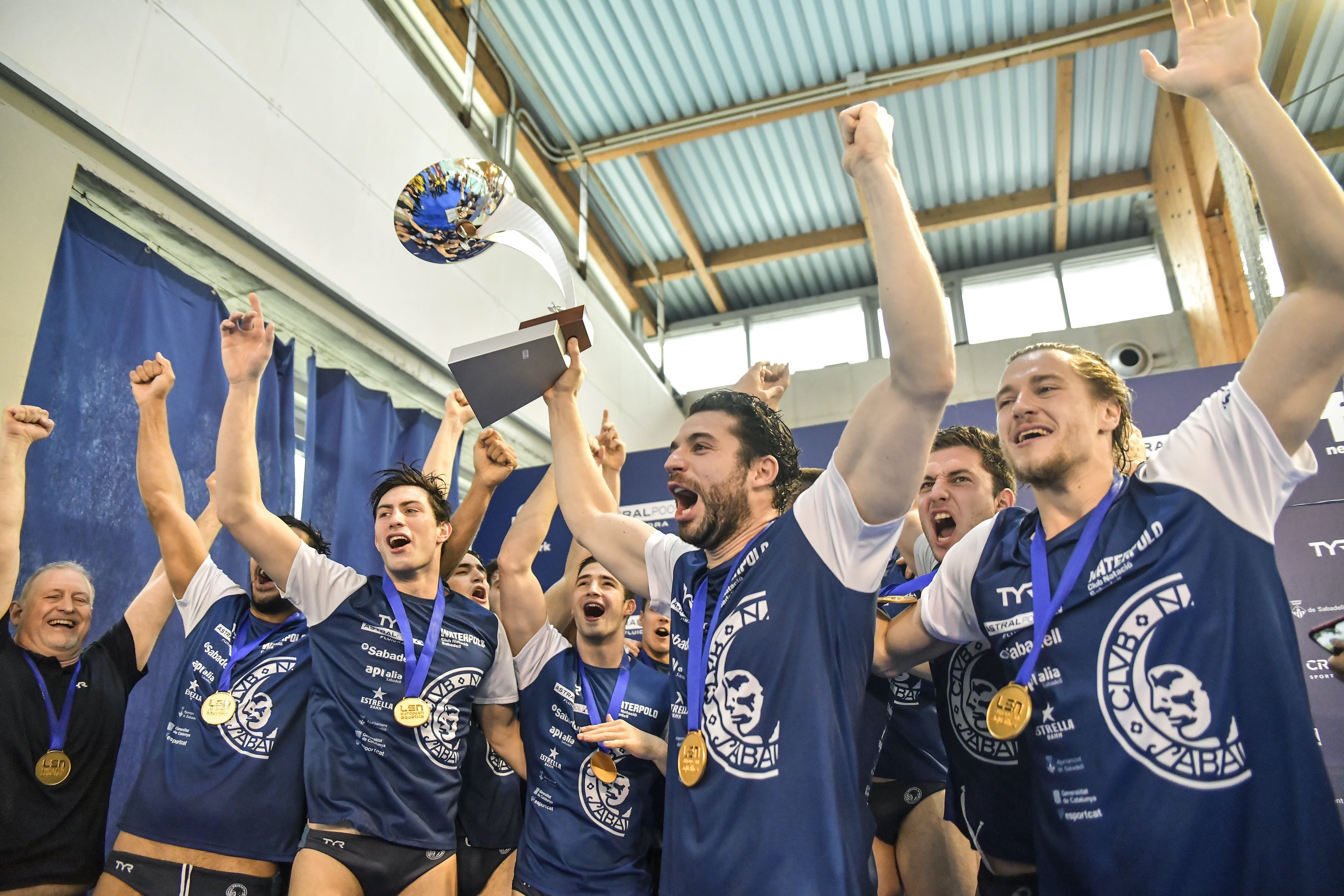 Les fotos de l'històric triomf de l'Astralpool a l'Eurocup