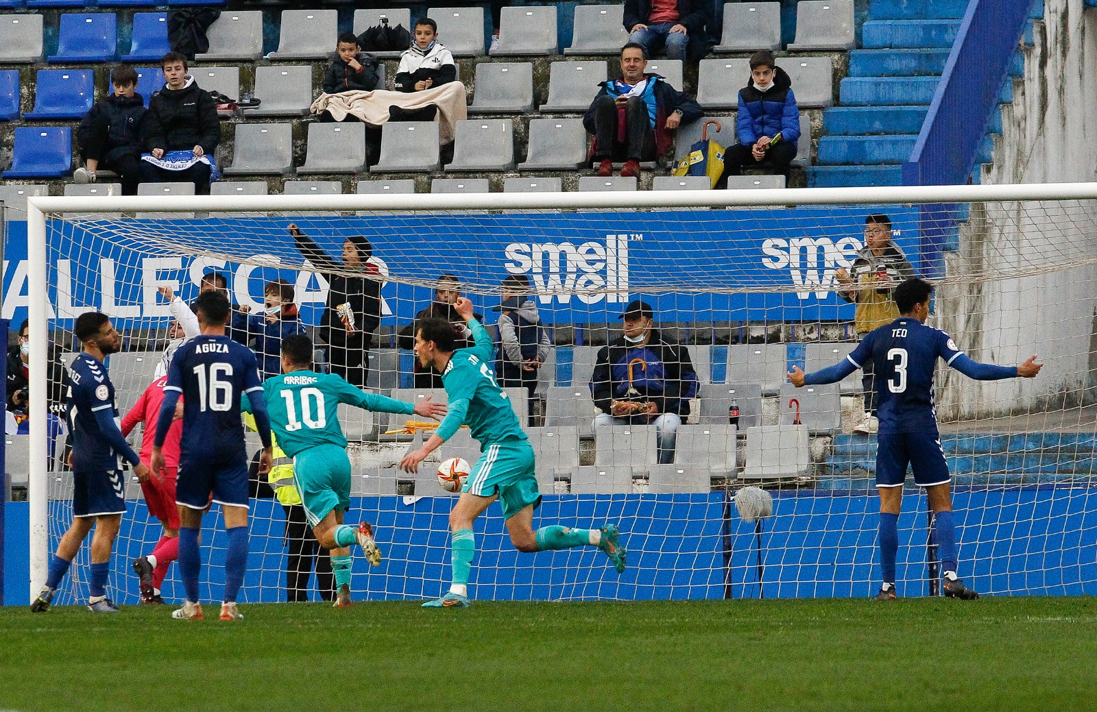 El Sabadell torna a ensopegar a casa, víctima d'accions d'estratègia (0-2)