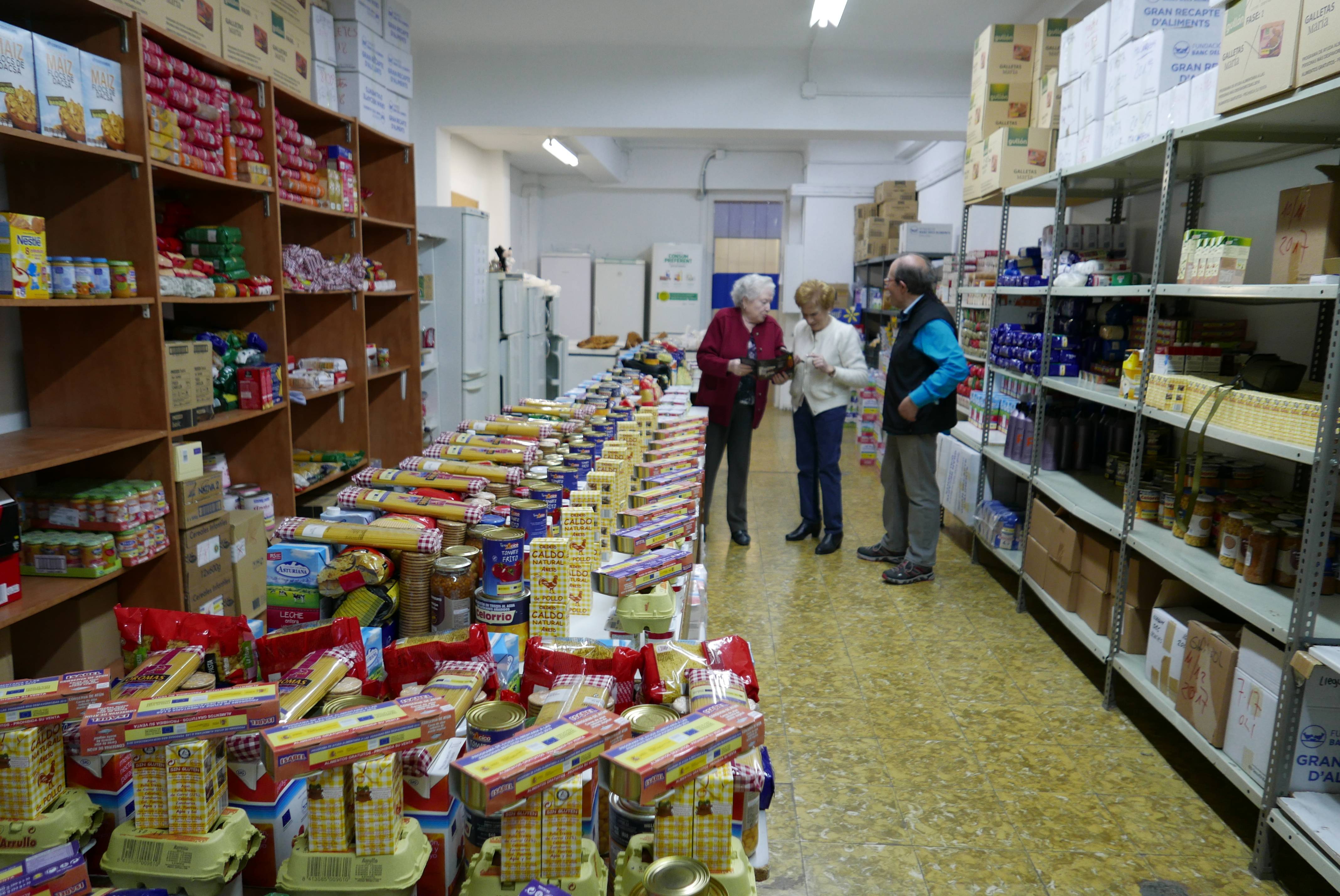 Serveis socials 2021: menys usuaris que abans de la pandèmia, però més vulnerables