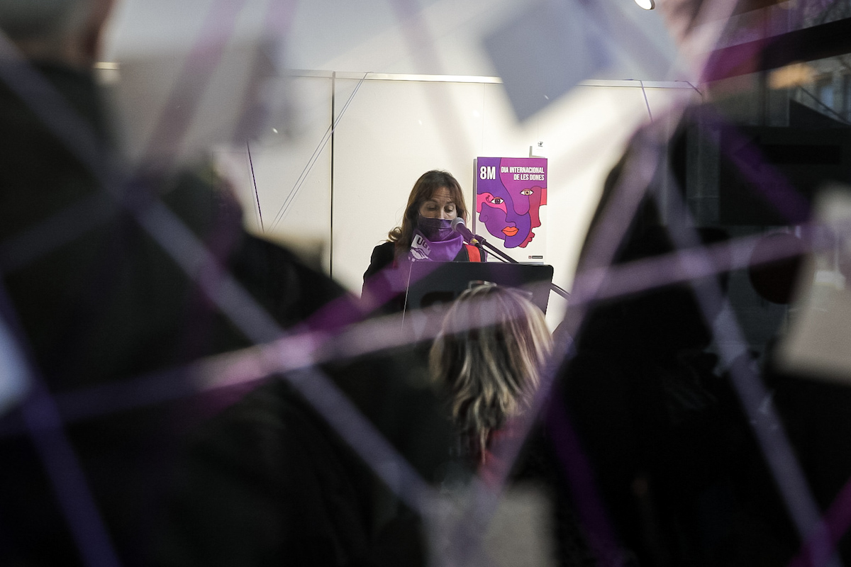 Recital de lletres feministes, en el 8M a Sabadell