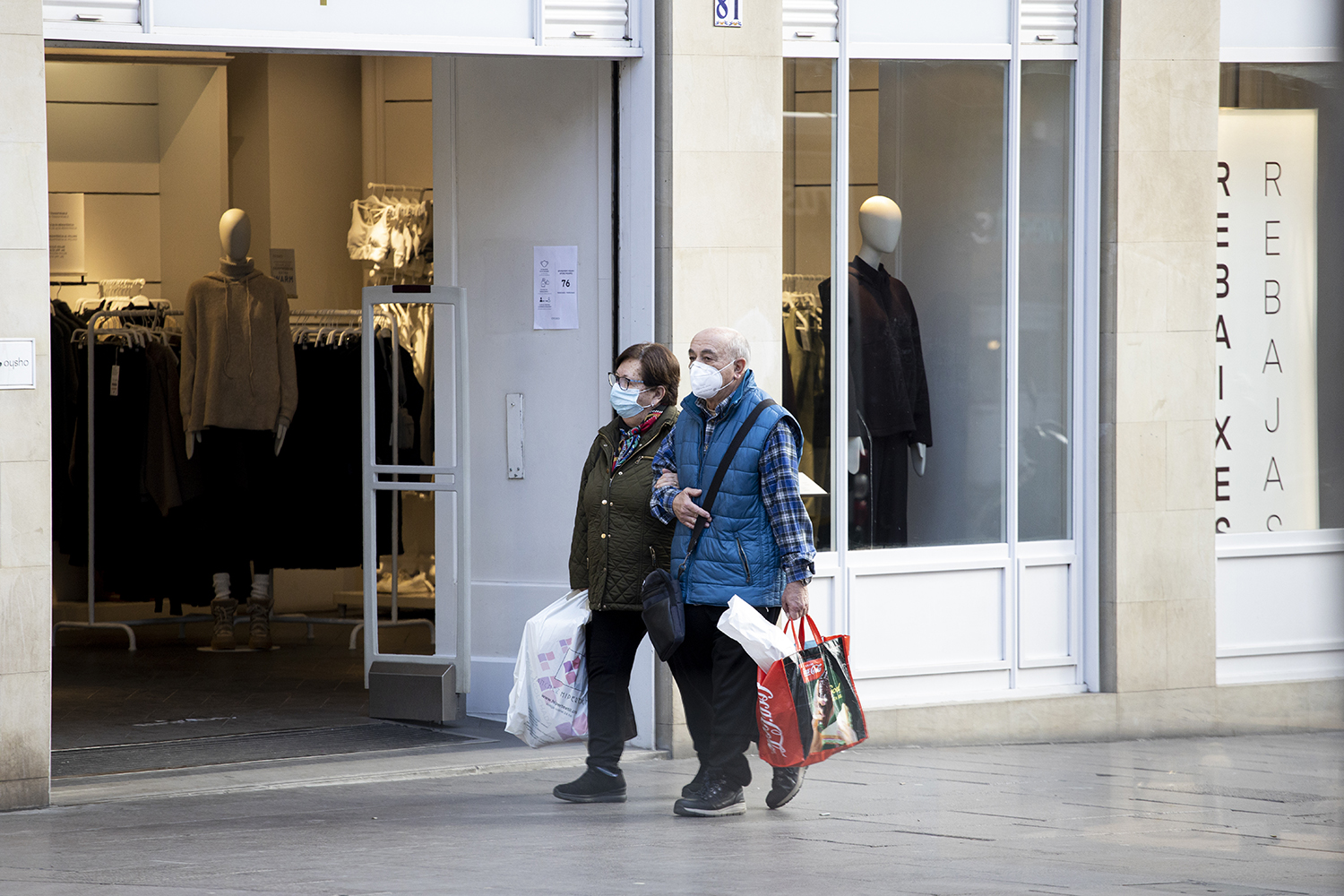 Set vegades més de contagis, menys morts: la Covid-19 a Sabadell