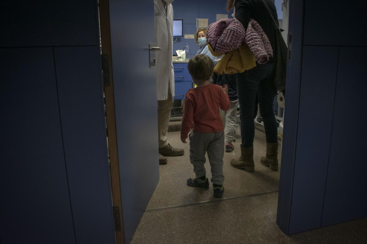Els alcaldes del Vallès Occidental demanen un reforç de la vacunació infantil