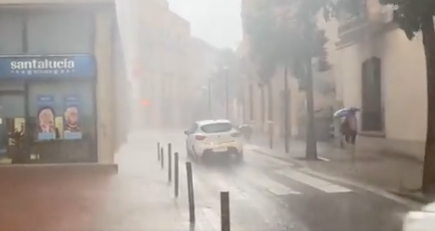 Fortes precipitacions inunden carrers de Sabadell