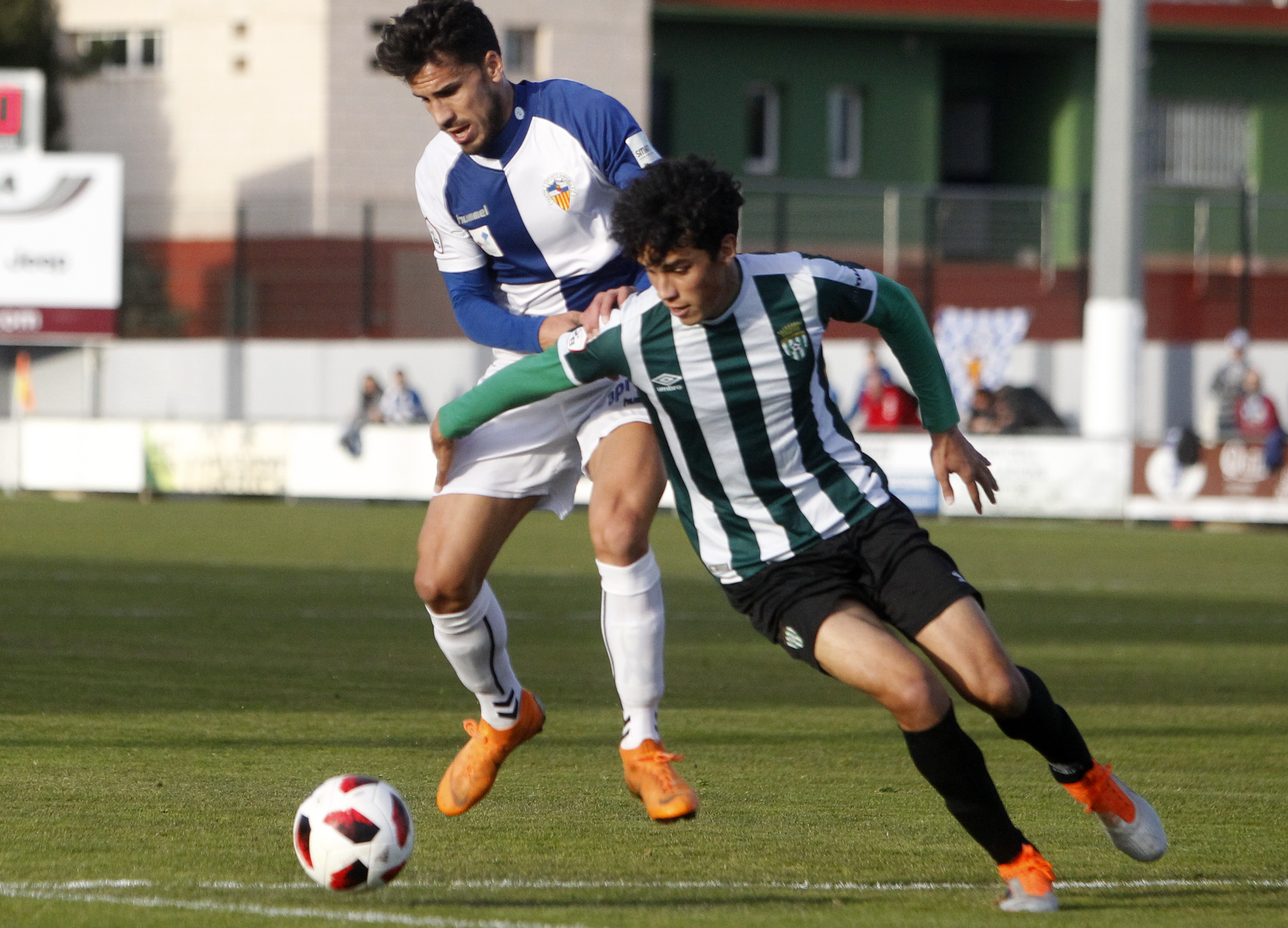 El central Teo Quintero (Hèrcules), molt a prop del Centre d'Esports