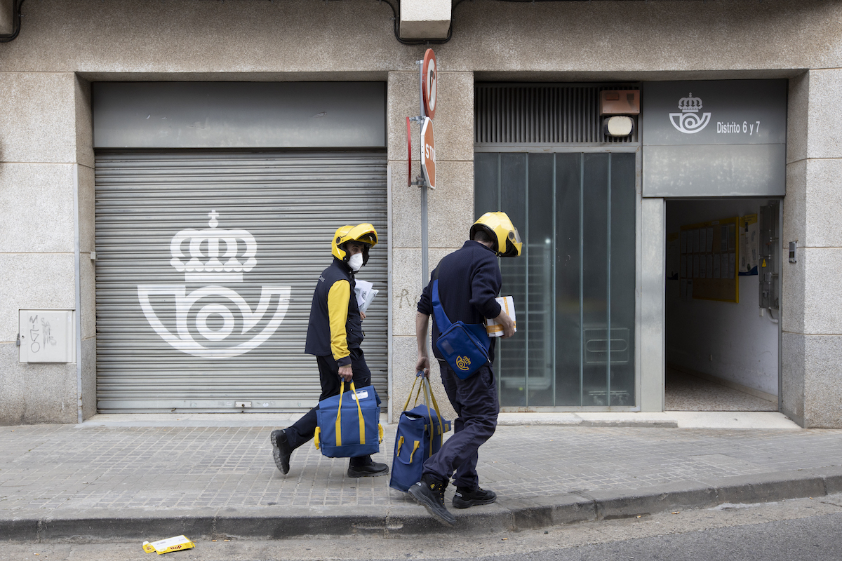 La unitat de Correus de Sabadell que va estar dos mesos en vaga, col·lapsada