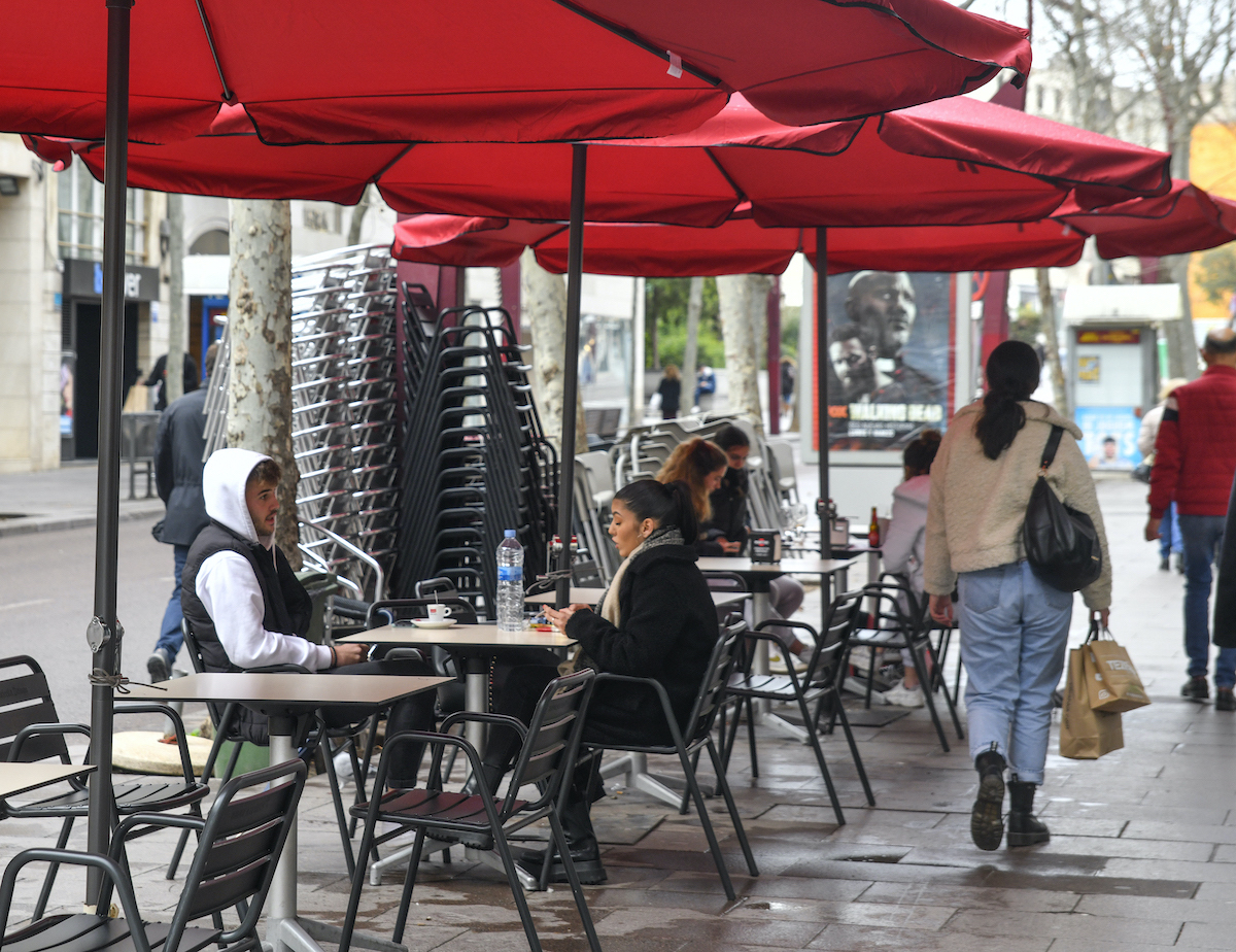 La restauració no veu la desescalada com la solució: “No ens salva els mobles”