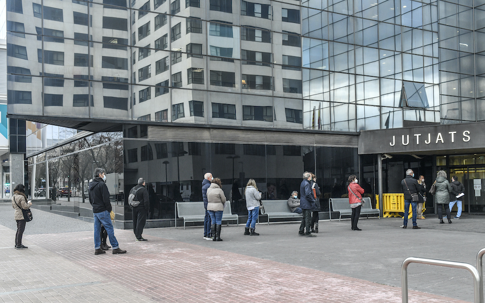 Els jutjats de Sabadell han rebut quasi 3000 excuses per no ser a les meses electorals