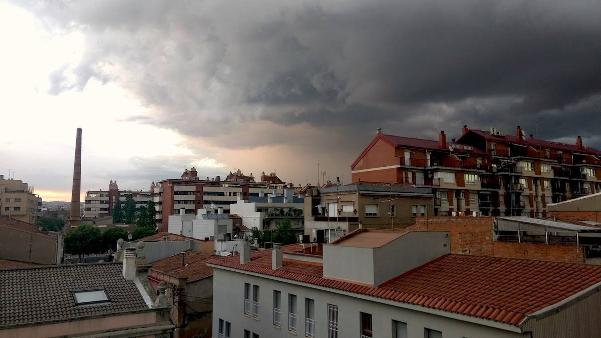 Dilluns amb més núvols i possibilitat de pluja
