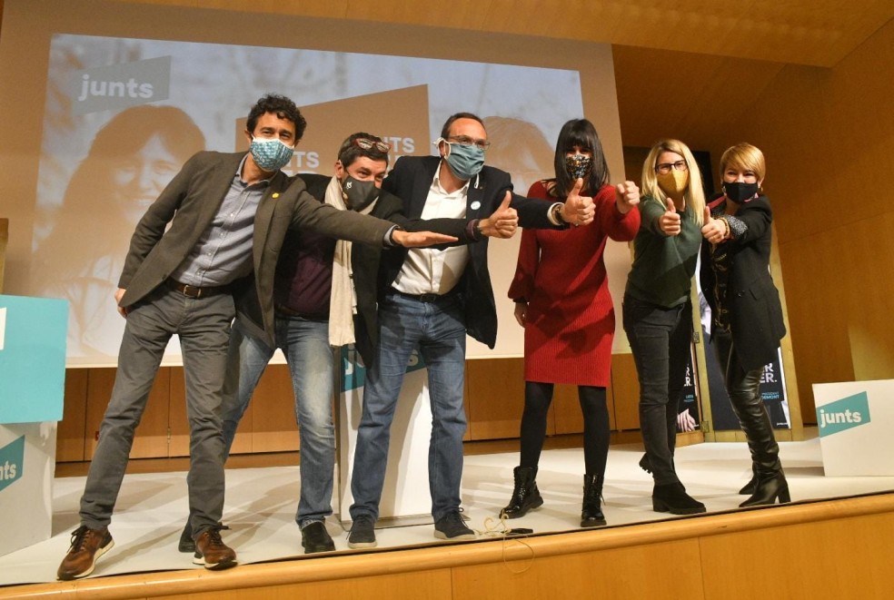 Junts fa una crida a la mobilització en un míting amb Rull