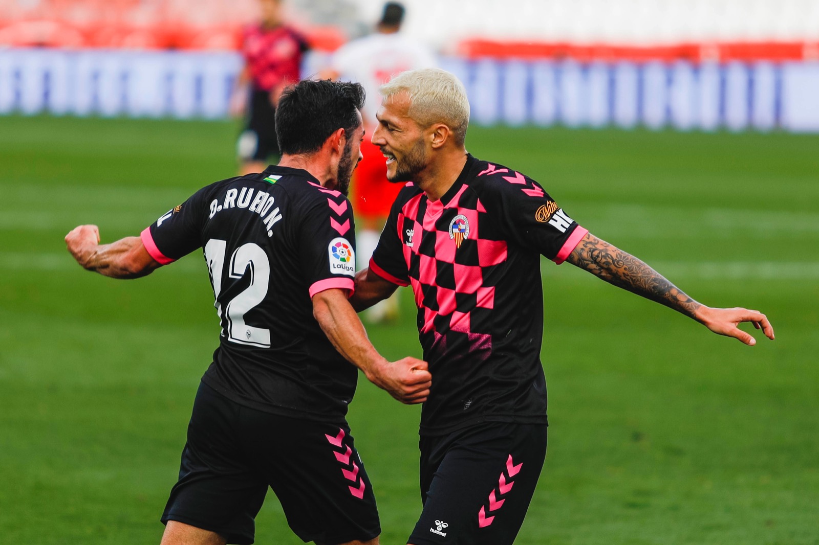 Gran punt del Sabadell que posa contra les cordes l'Almeria (2-2)