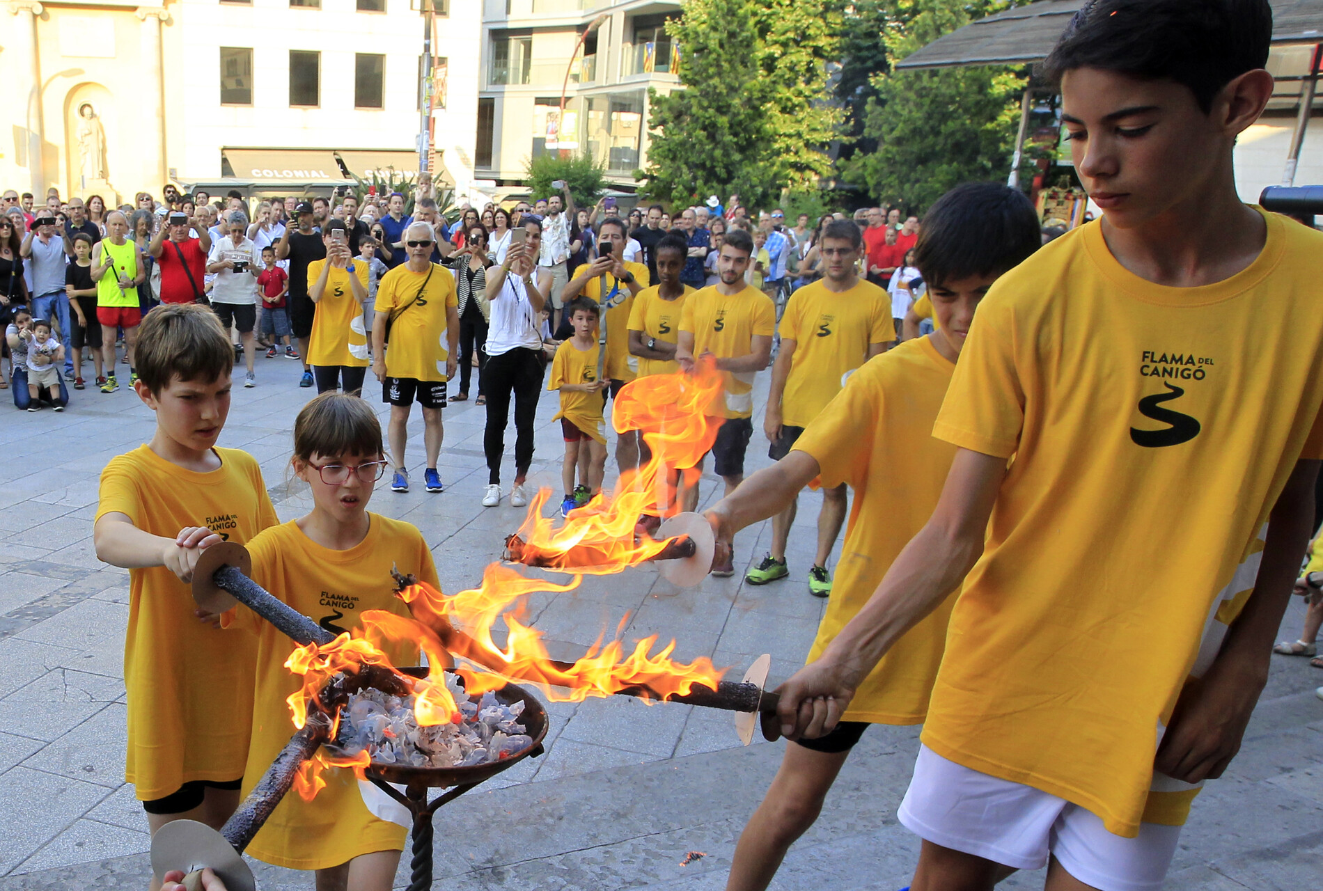 El virus trenca la tradició de la flama del Canigó, que no arribarà a Sabadell