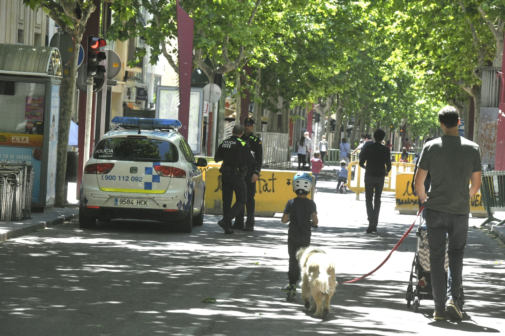 Dos detinguts per robar dos telèfons mòbils a Sabadell