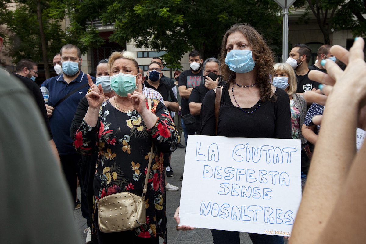 Acord per reobrir els sis mercats ambulants de Sabadell