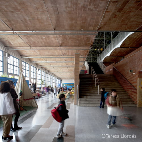 440.000 euros en beques en llibres i material escolar per al curs vinent