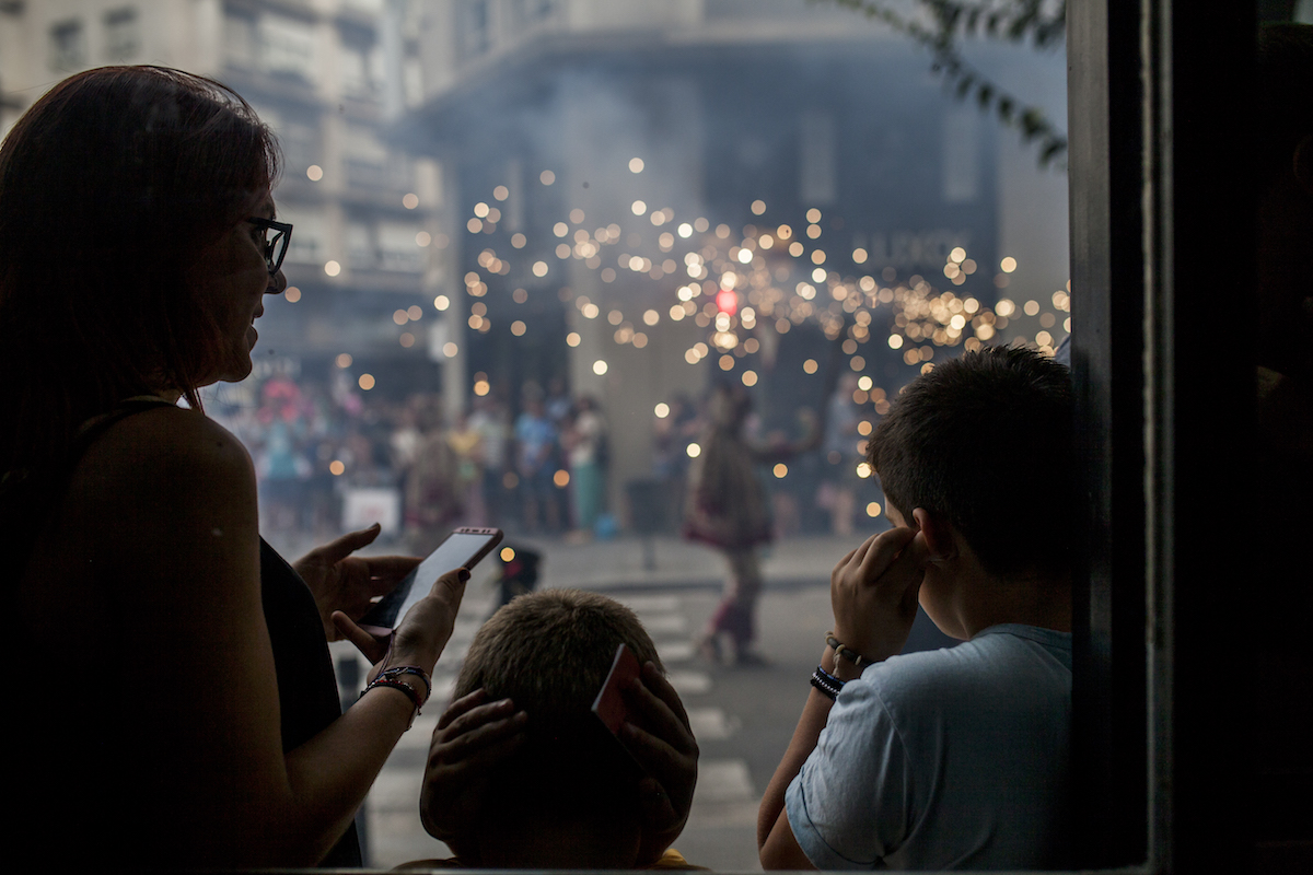 La FAVS demana que els diners de les festes de barri es destinin a la lluita contra la Covid-19