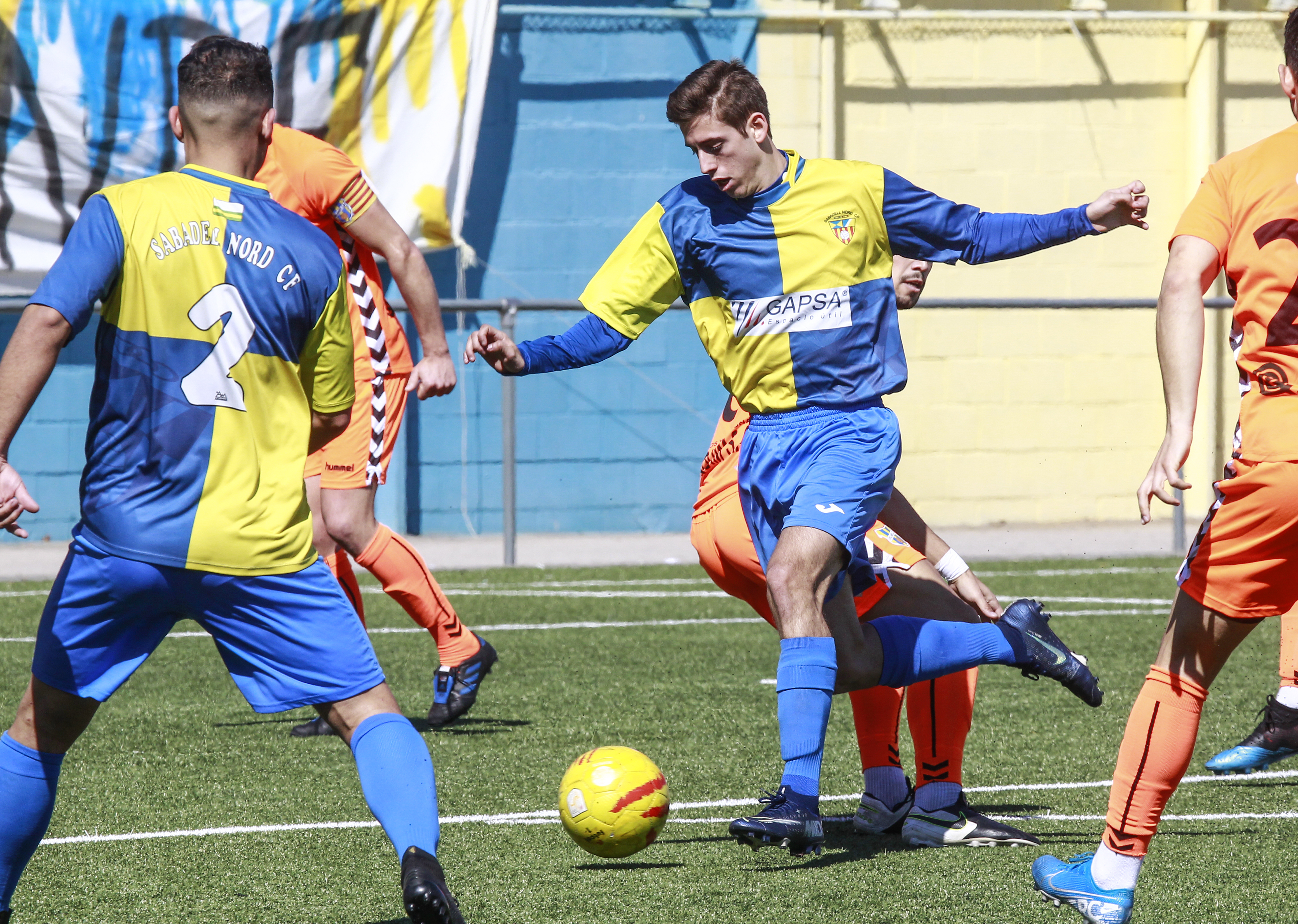 El futbol territorial sabadellenc no veu gens clar el retorn a la competició