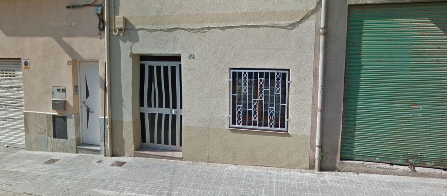 Un mort per l'explosió d'una bombona de butà a Montcada