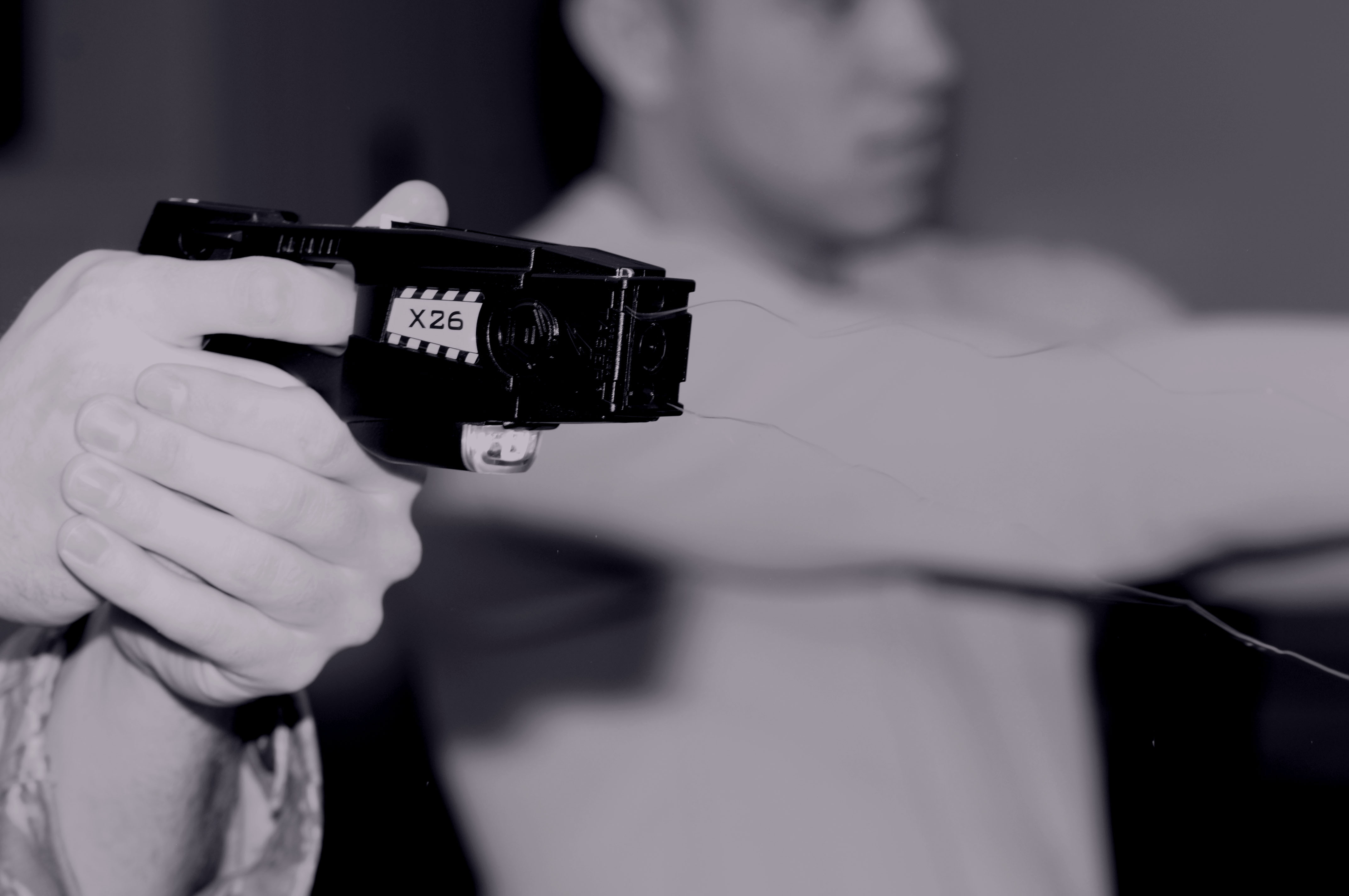 La Policia Municipal podrà utilitzar pistoles Taser en casos límit