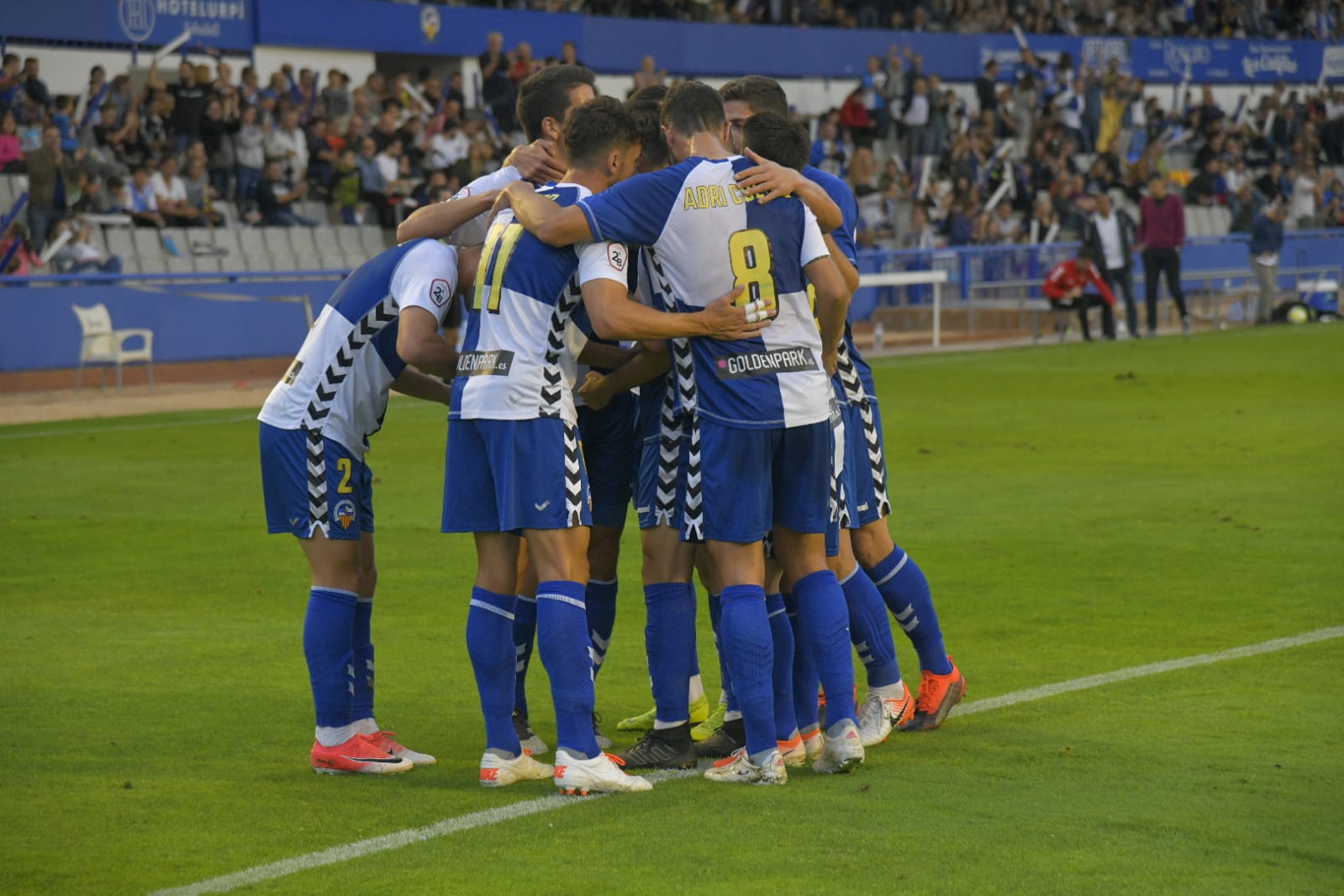 Malestar entre els seguidors arlequinats pel preu de les entrades del Barça B-Sabadell