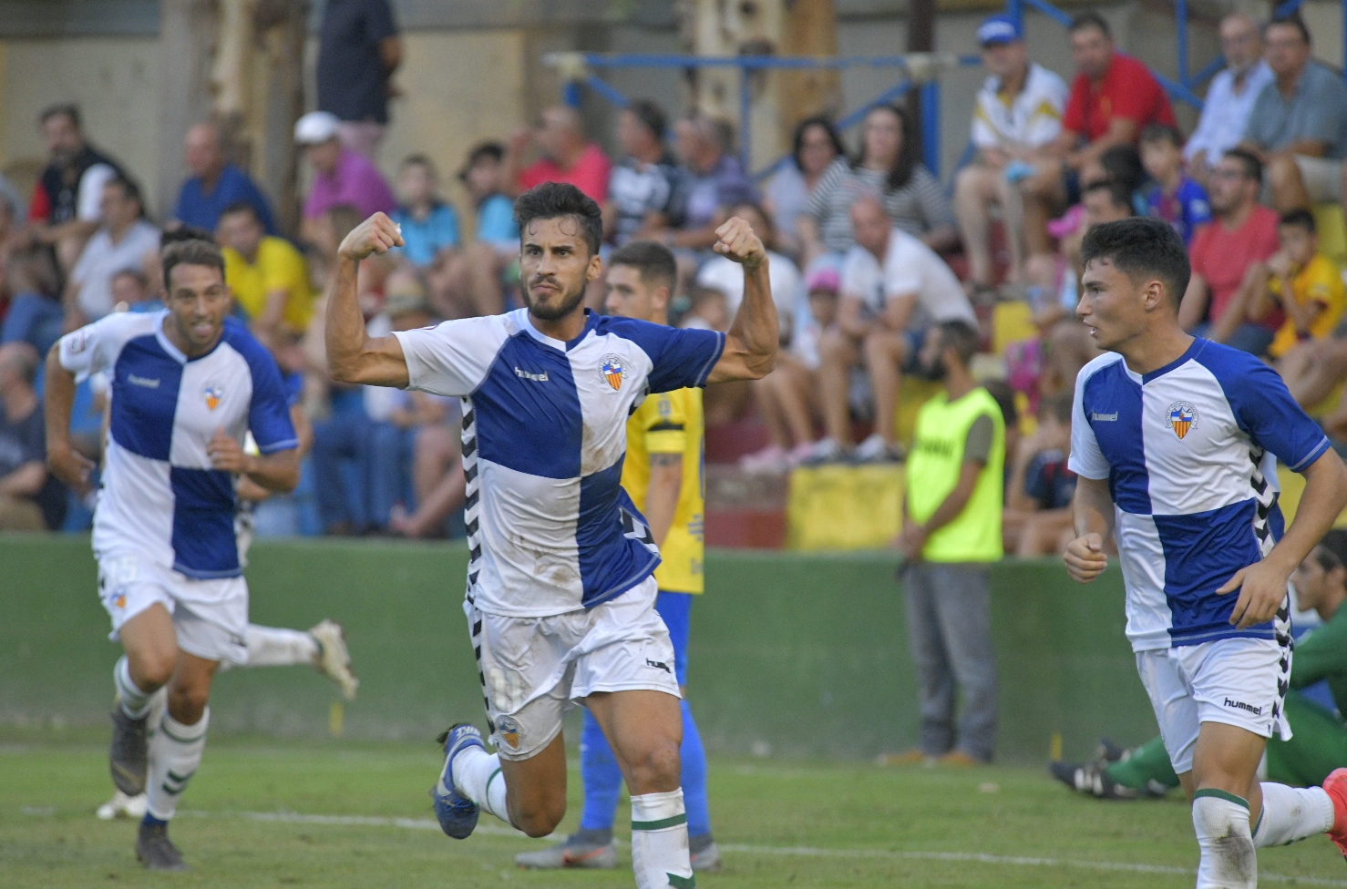 El Sabadell esgarrapa un meritori punt a Los Arcos (1-1)