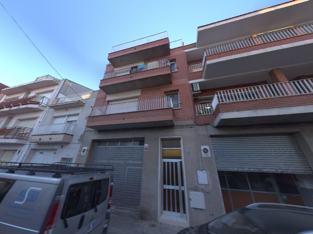 S'esfondra el sostre d'un habitatge al carrer Monteixo