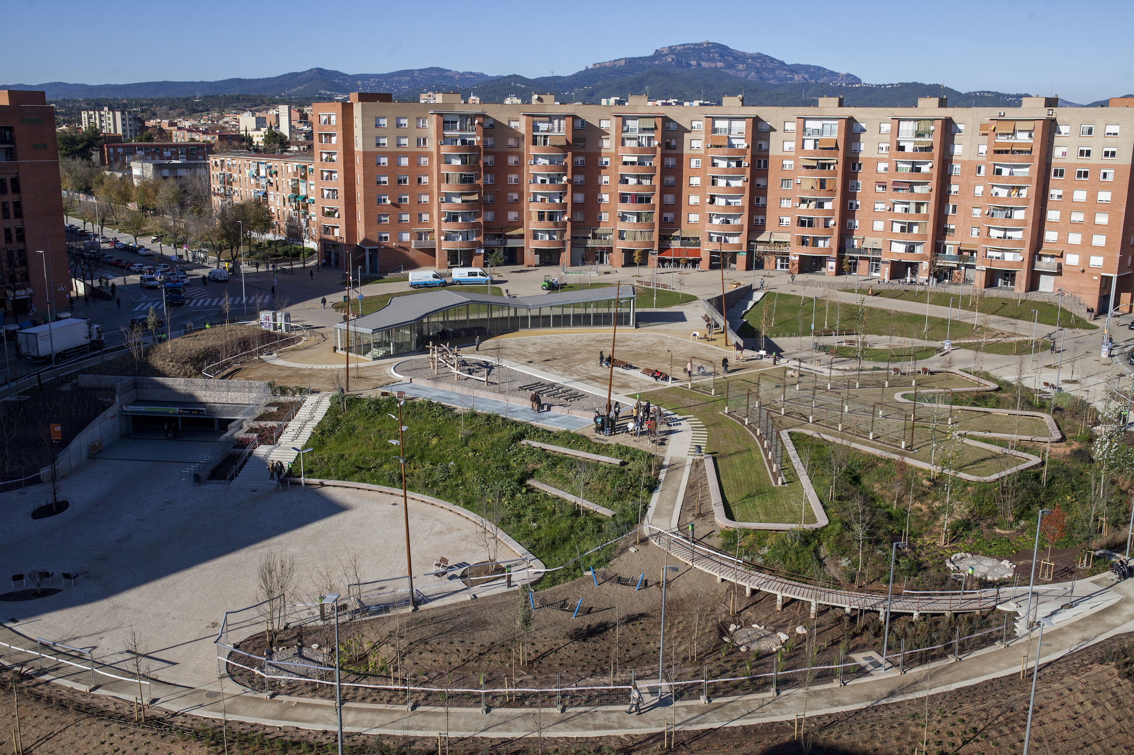 Els FGC i la plaça d'Espanya, entre els èxits d'aquest mandat als barris del Nord segons la Crida