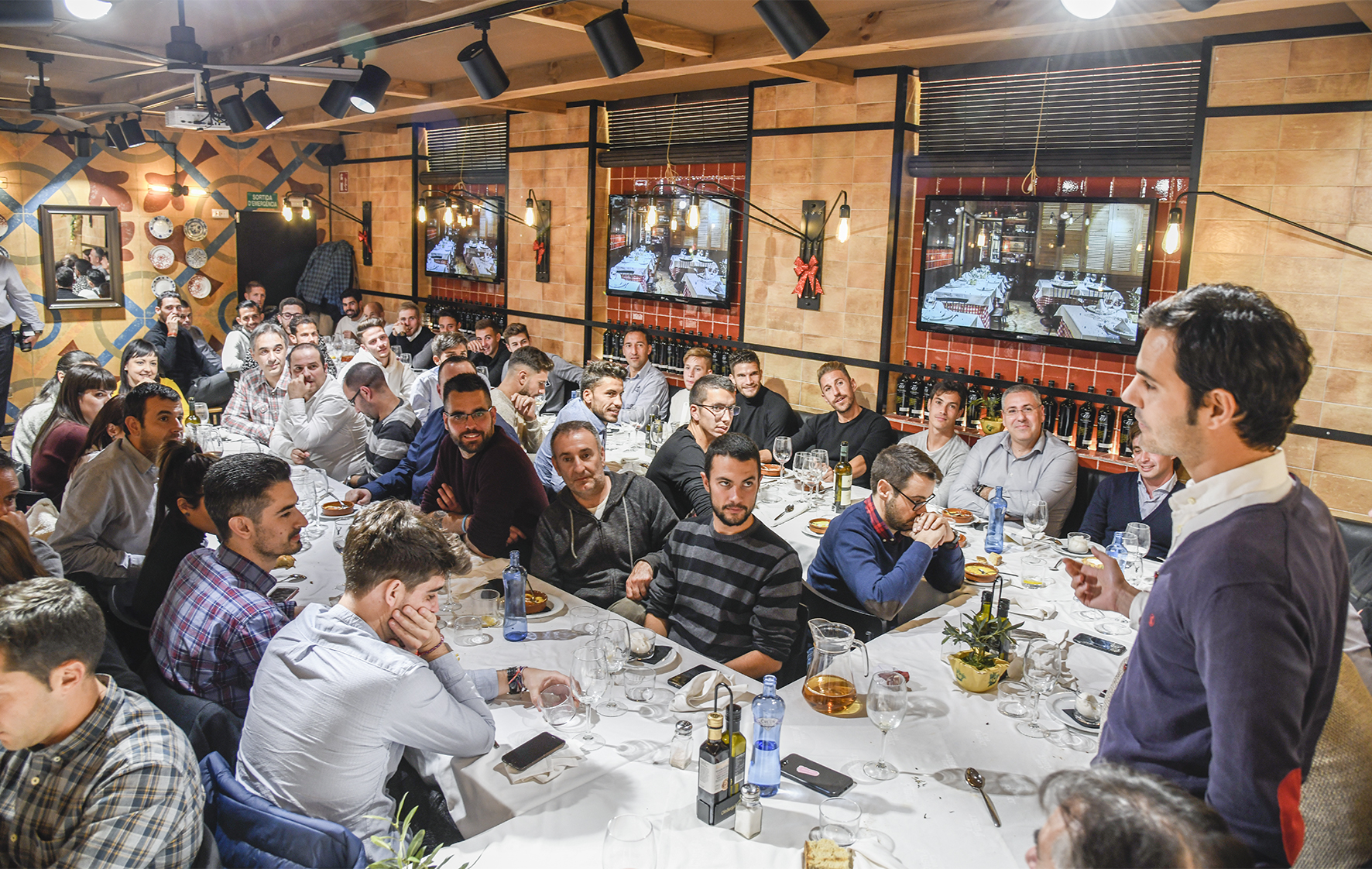 Ambient d'optimisme en el dinar de Nadal del Centre d'Esports