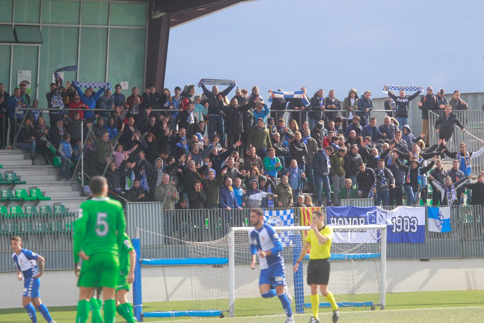 Seligrat valora la reacció i l'afició celebra el punt de Cornellà