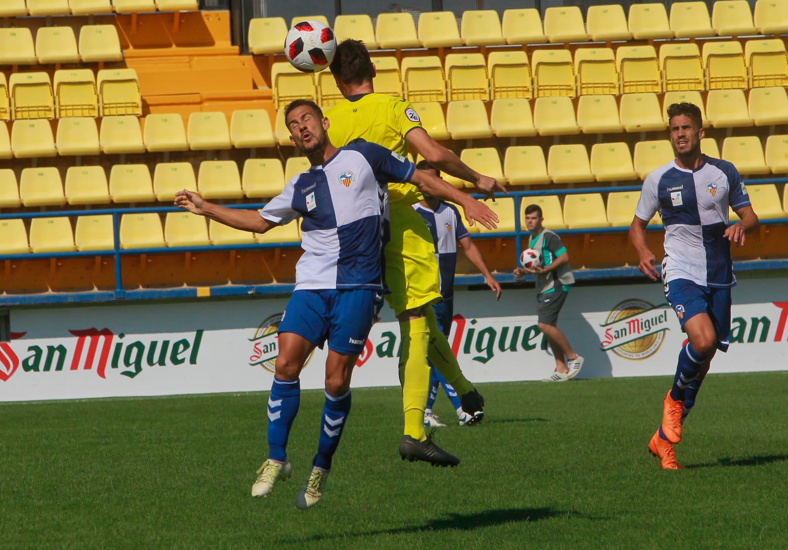El Sabadell cau golejat a Vila-real i agreuja la seva situació (4-1)