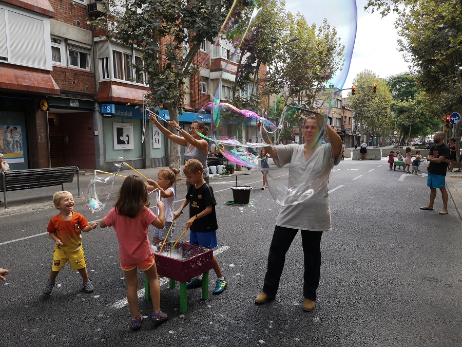 La Festa de Punta a Punta uneix famílies amb jocs i esports