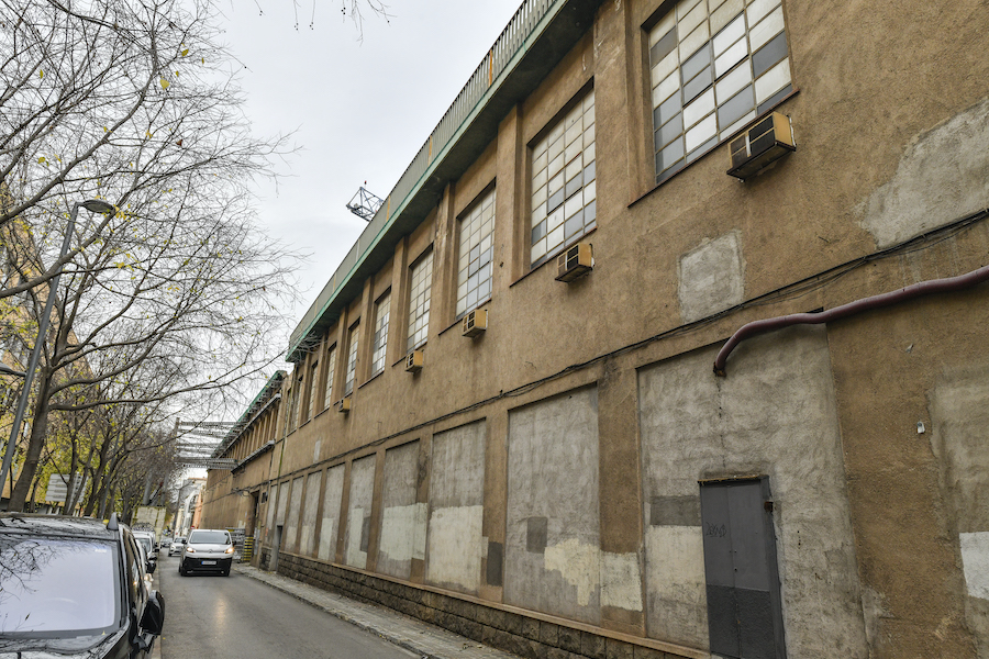 Localitzen dues dones que havien furtat en quatre establiments del Centre