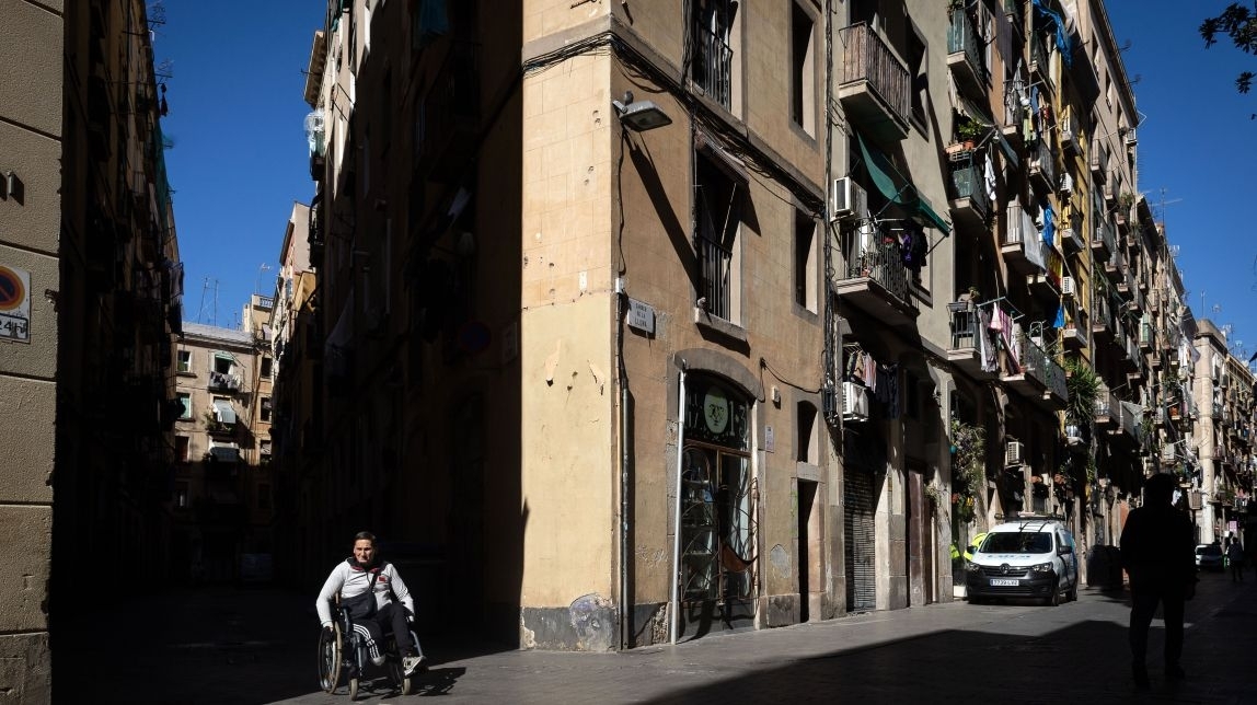 La intervenció del mercat de l'habitatge cohesiona les esquerres i fa aparèixer Colau al Parlament
