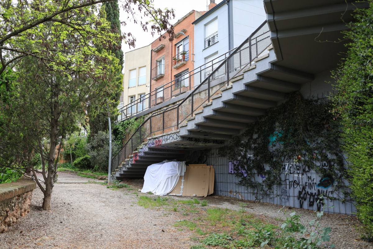 “El passeig de la Revolució sembla una mini deixalleria”